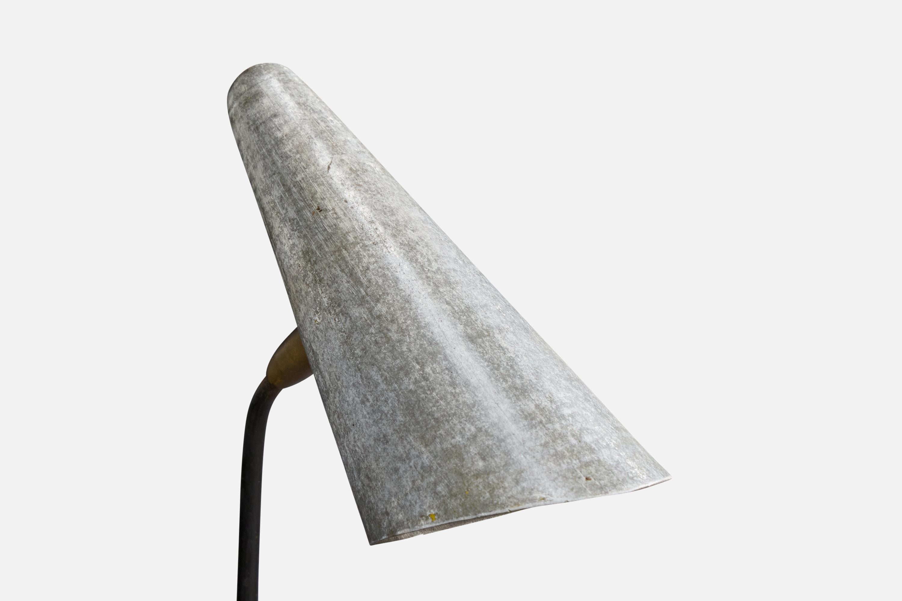 Designer brésilien, lampe de table, métal, laiton, Brésil, années 1950 Bon état - En vente à High Point, NC