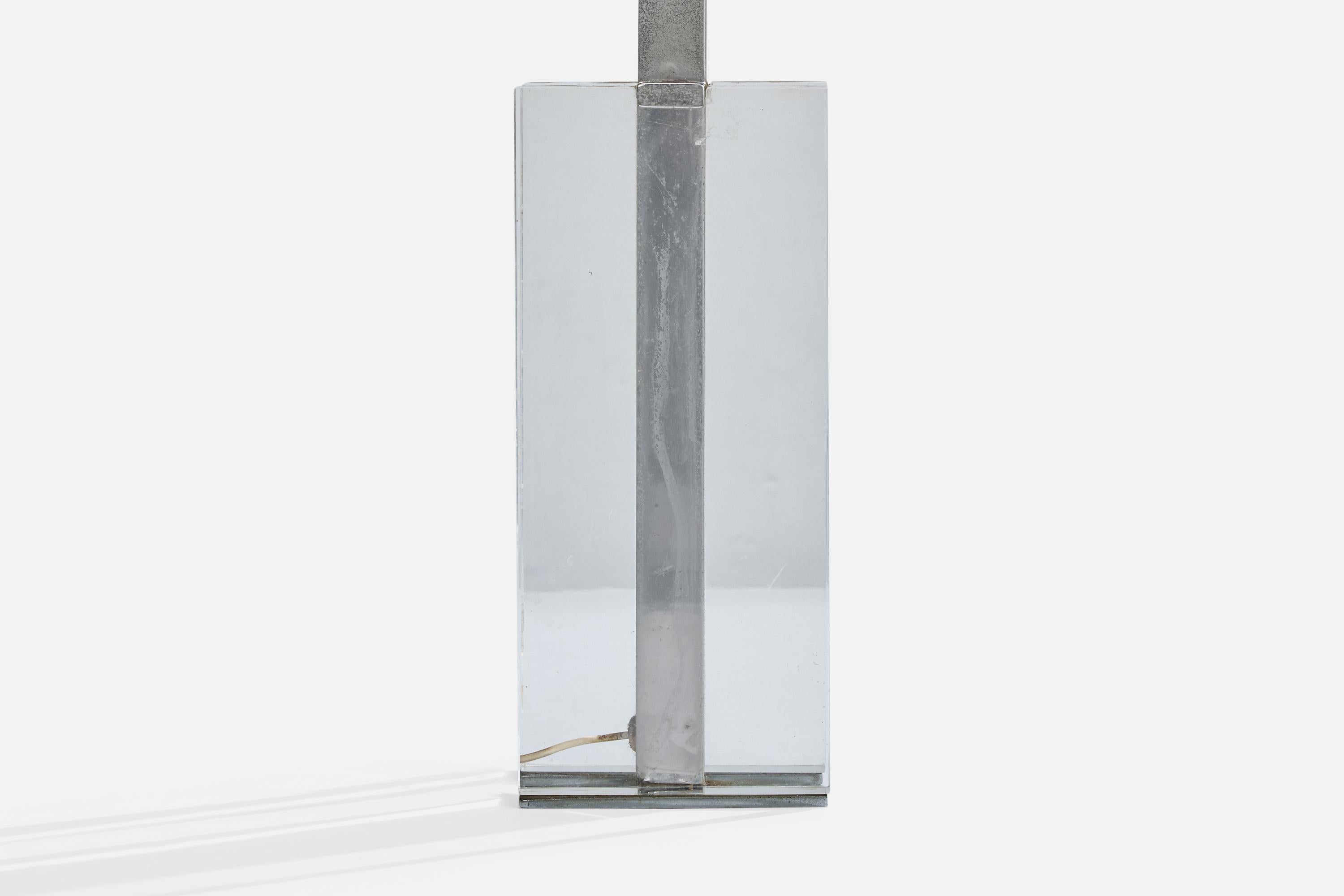 Métal Designer brésilien, lampes de table, métal, acrylique, Brésil, années 1960 en vente