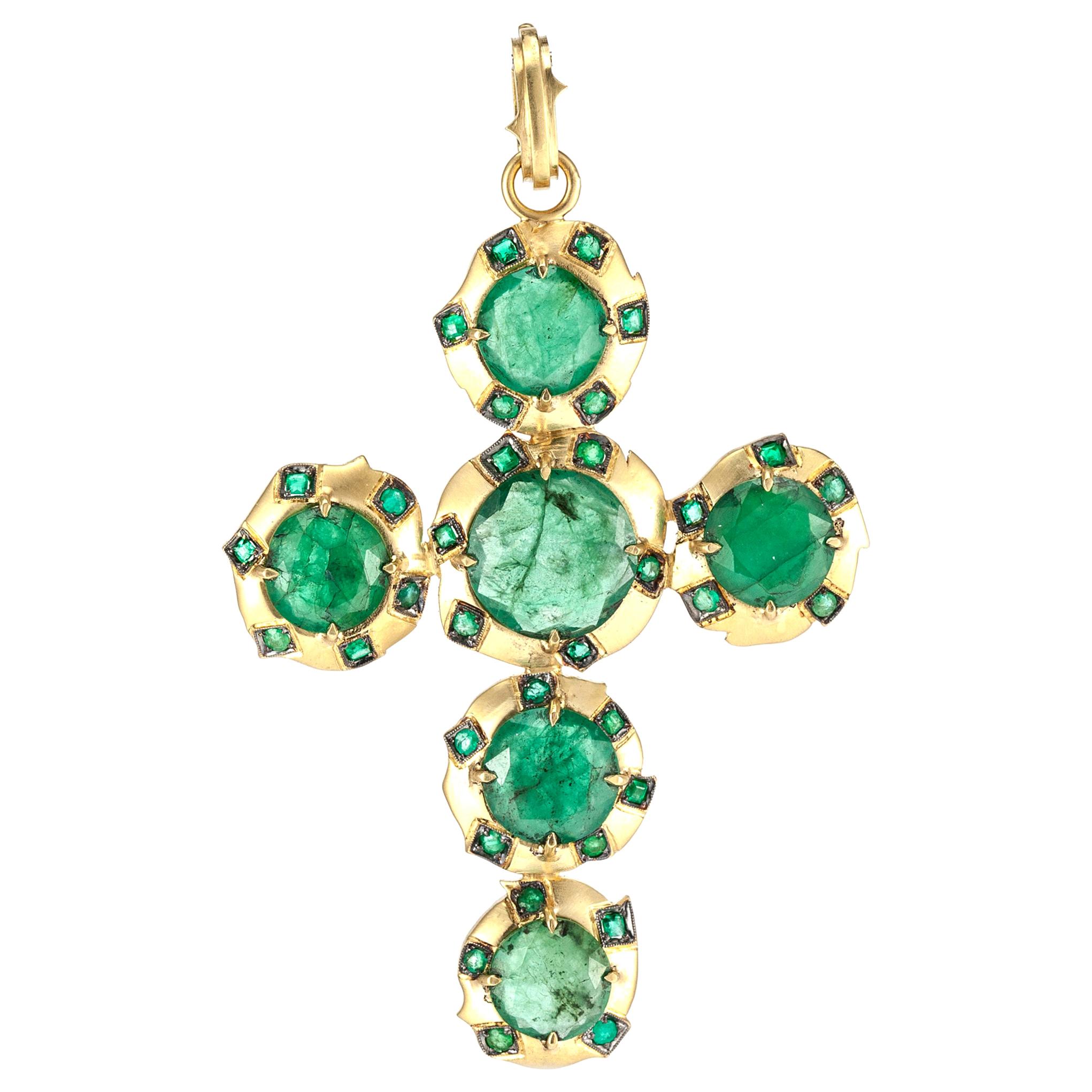 Sylva & Cie Handmade Cross Pendant w/ Brazilian Emerald Slices & 18k Yellow Gold For Sale