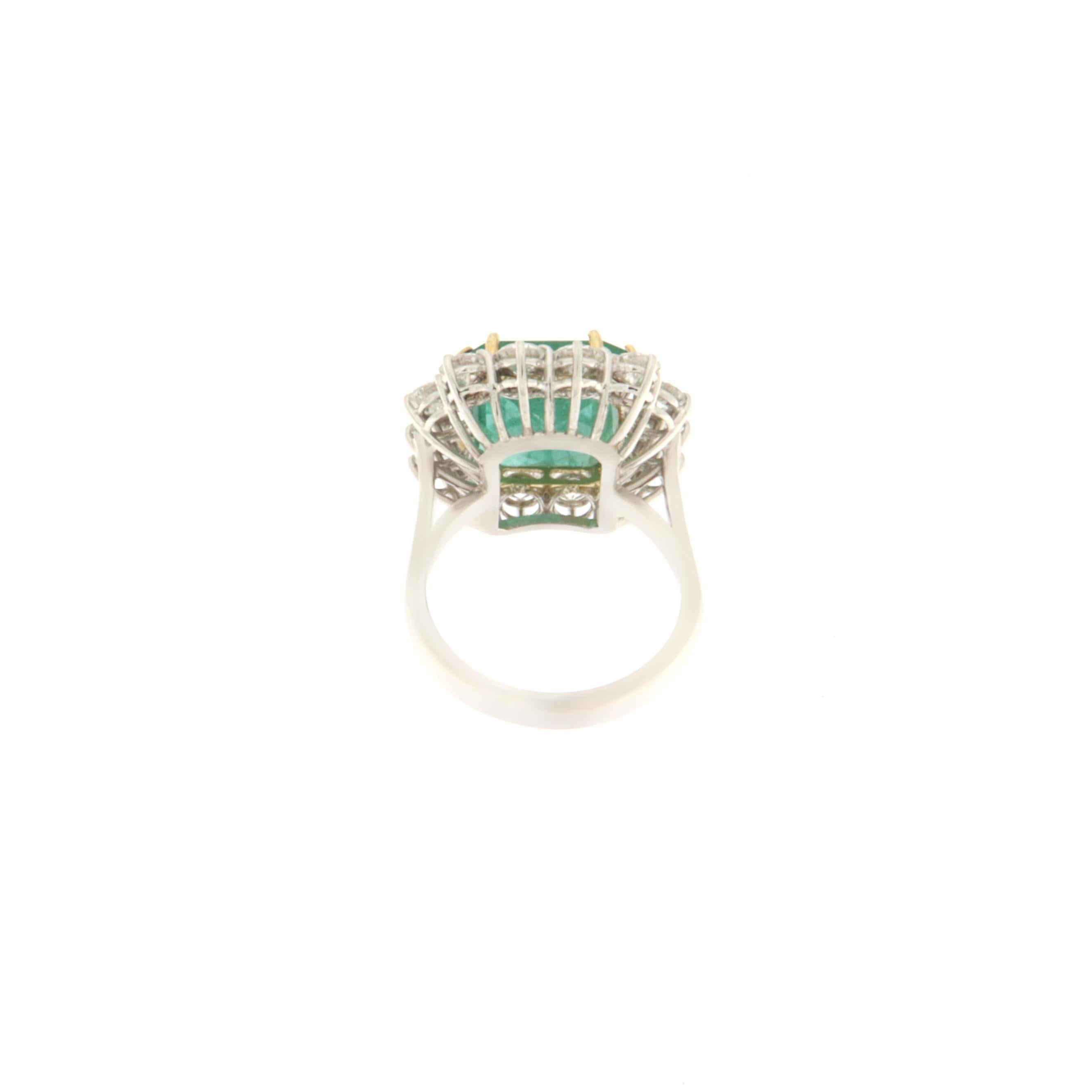 Women's Brazilian Emerald Diamonds 18 Karat White Gold Cocktail Ring For Sale