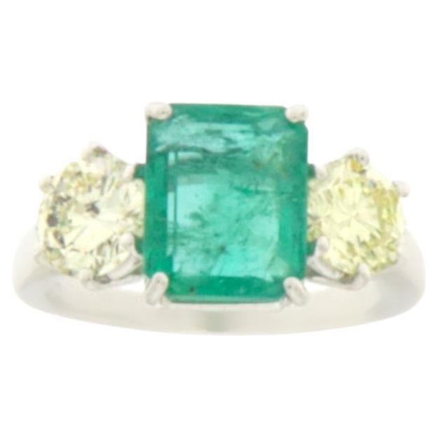Brazilian Emerald Diamonds 18 Karat White Gold Cocktail Ring