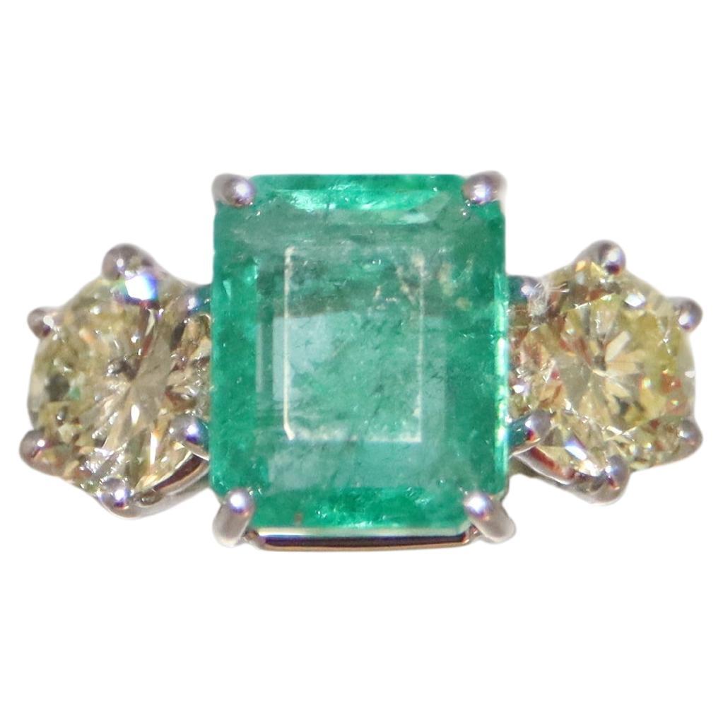 Brazilian Emerald Diamonds 18 Karat White Gold Cocktail Ring For Sale