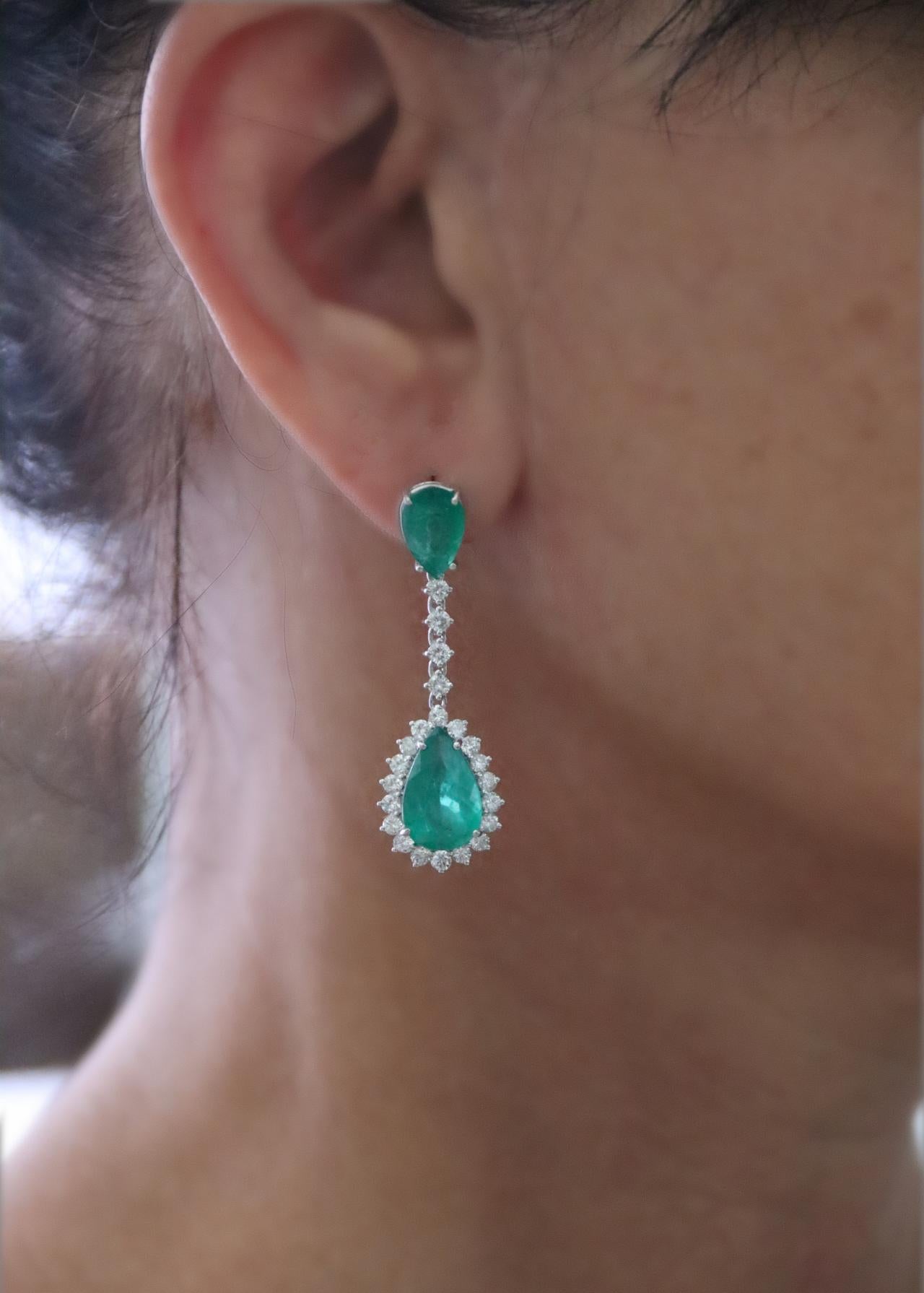 Brazilian Emerald Diamonds White Gold 18 Karat Drop Earrings For Sale 2