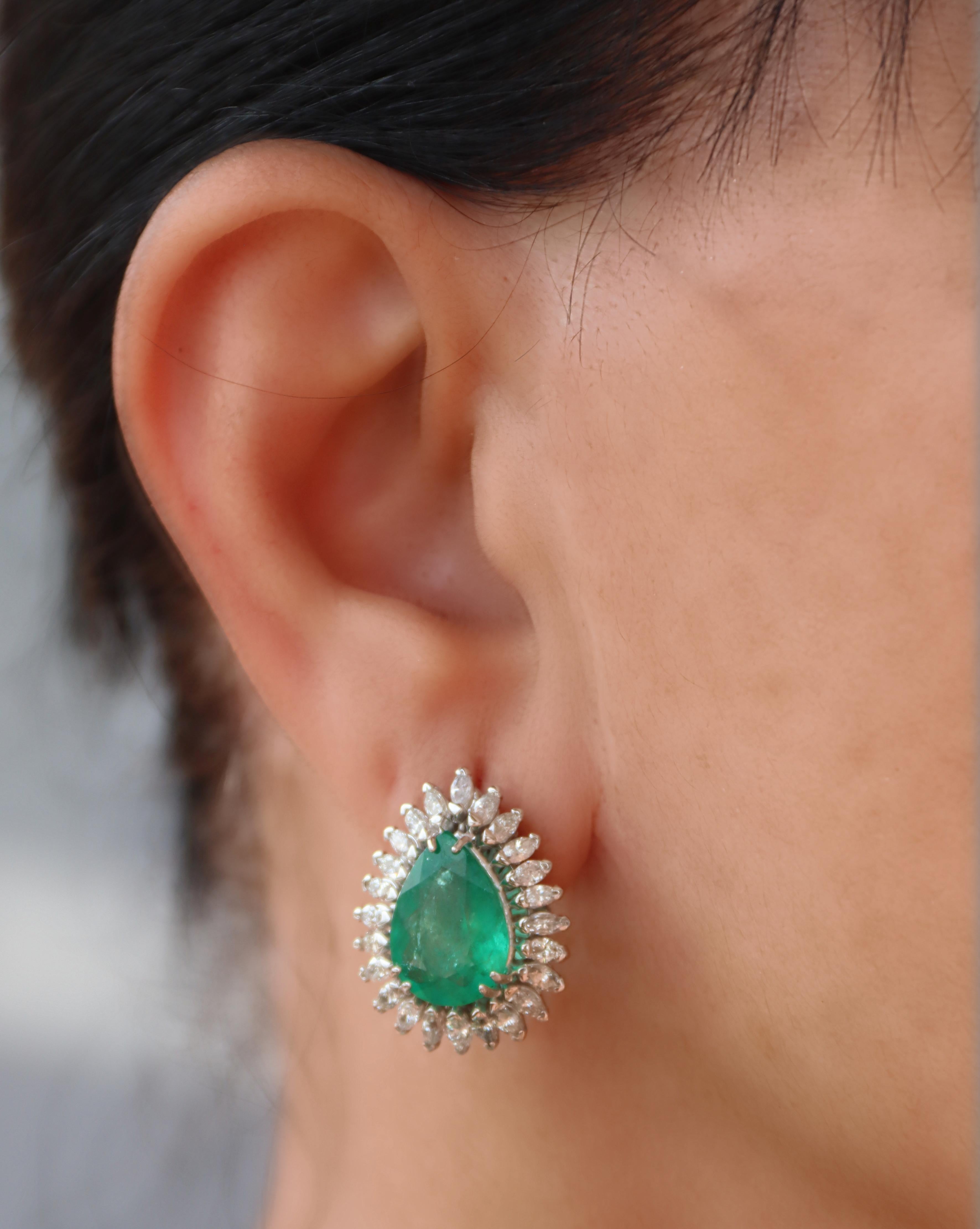 Brazilian Emerald Diamonds White Gold 18 Karat Stud Earrings For Sale 4