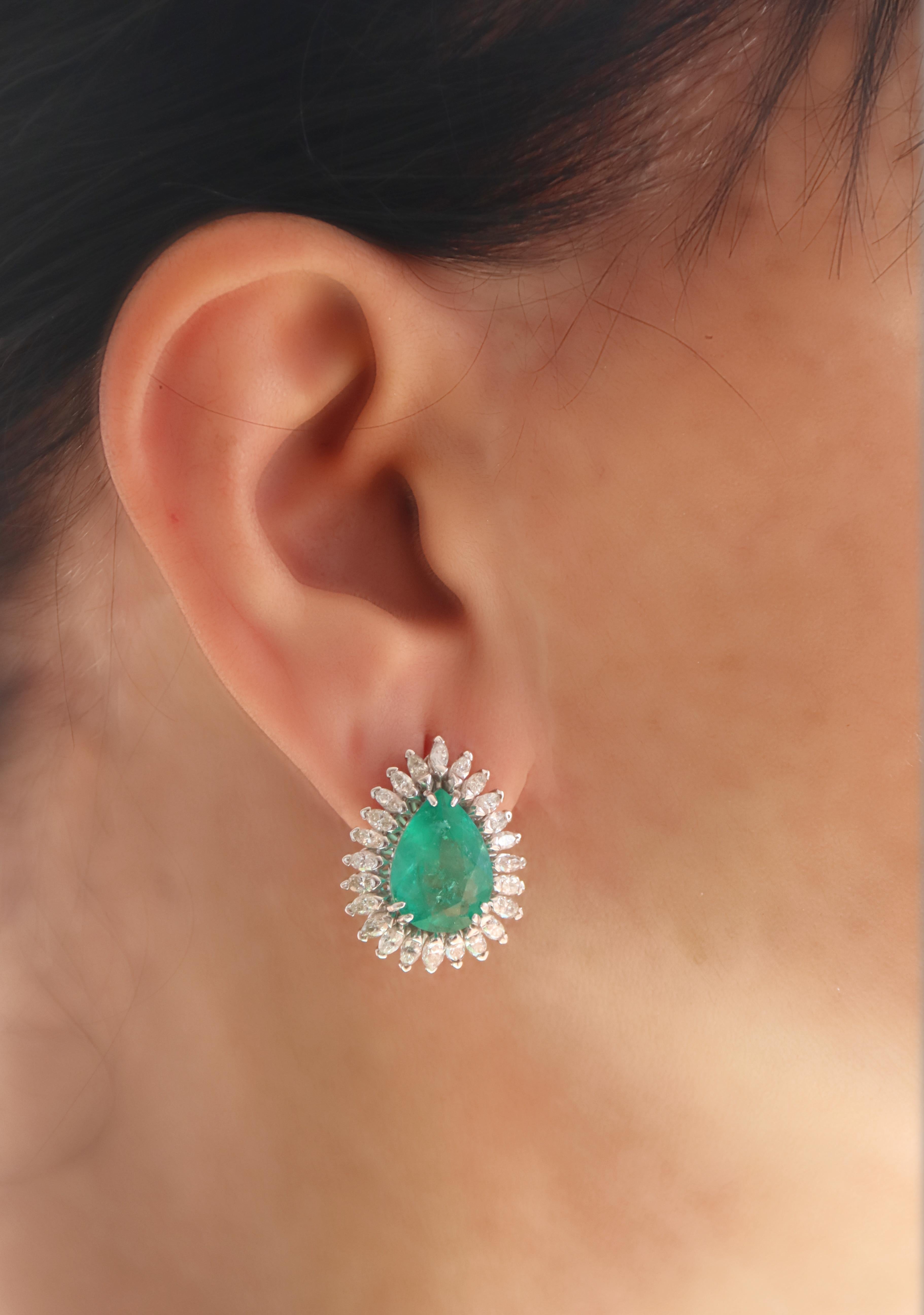 Brazilian Emerald Diamonds White Gold 18 Karat Stud Earrings For Sale 3