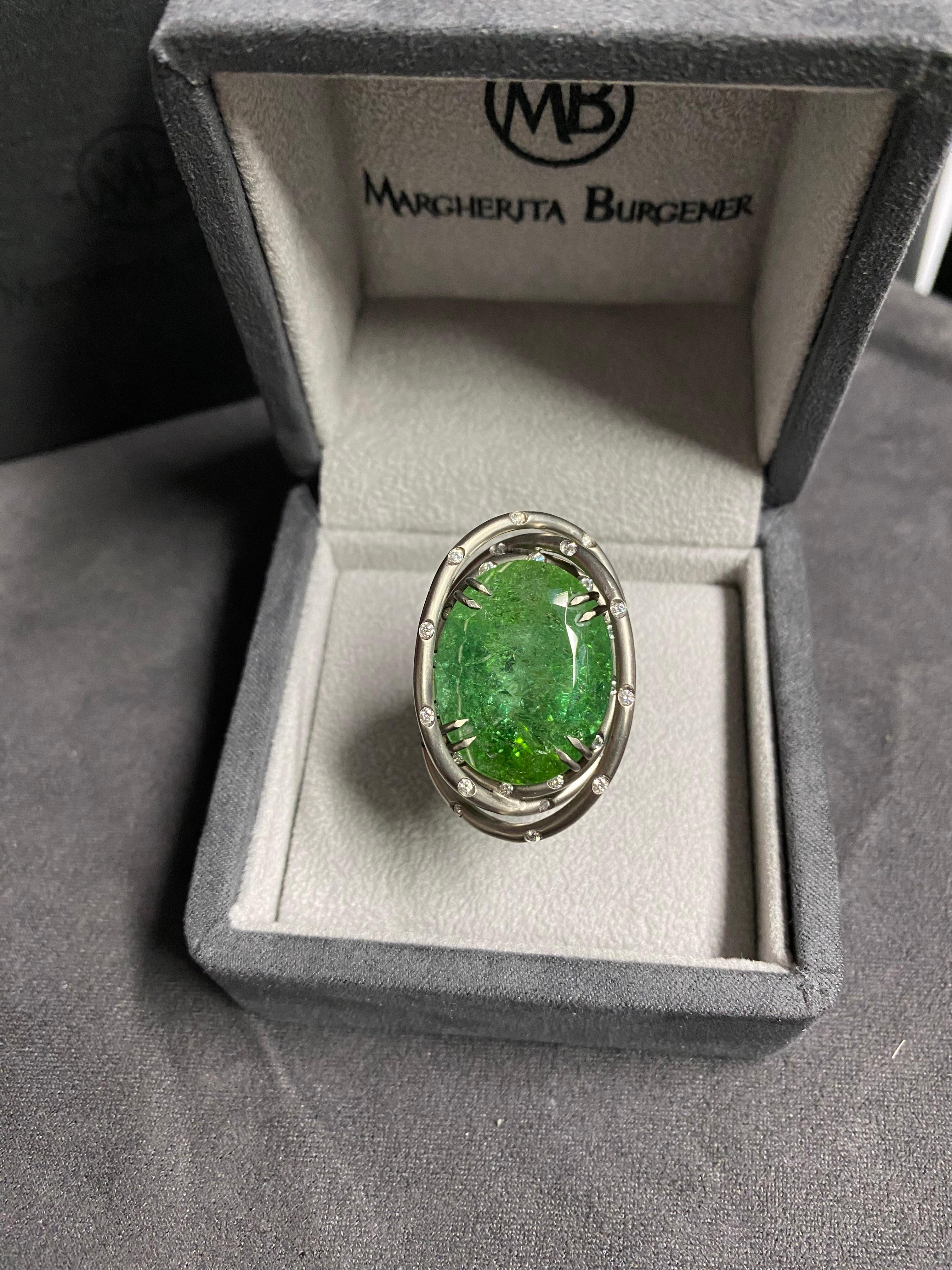 Contemporary Brazilian Green Tourmaline Natural Diamonds Hand Made in Italy  Ellisse Ring For Sale