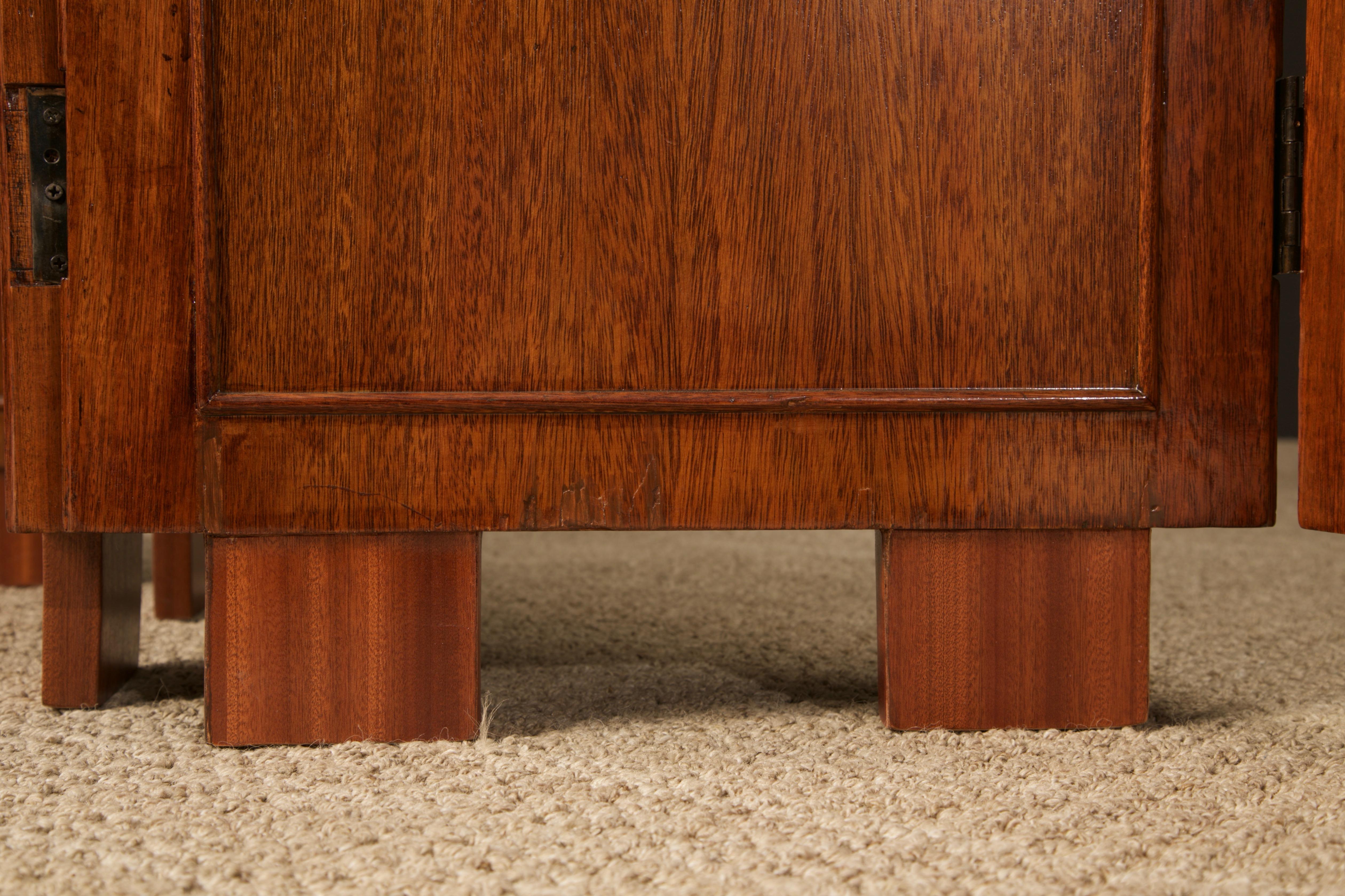 Paravento brasiliano in legno duro, pelle e pannelli specchiati, Brasile, 1960 ca. in vendita 9