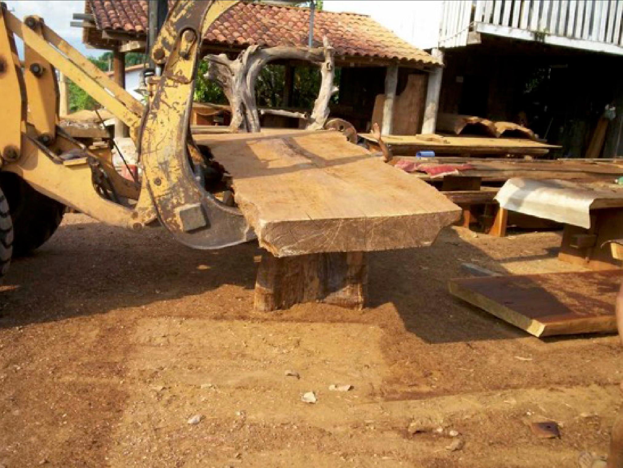 Fait main Banc d'extérieur en IPE brésilien - Fabriqué à Pará, Brésil en vente