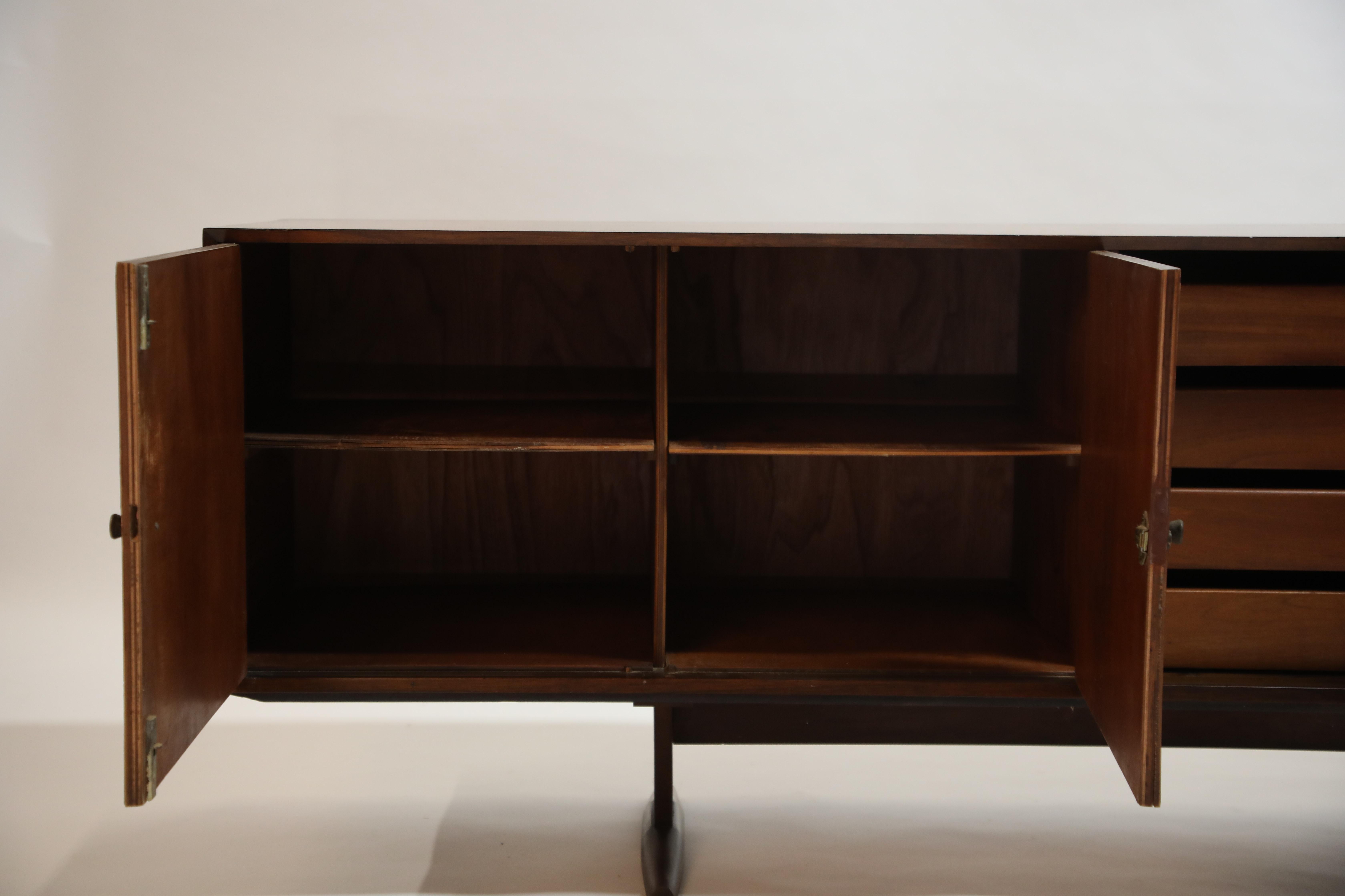 Brazilian Jacaranda Rosewood Parquetry Sideboard by Giuseppe Scapinelli, 1960s 8
