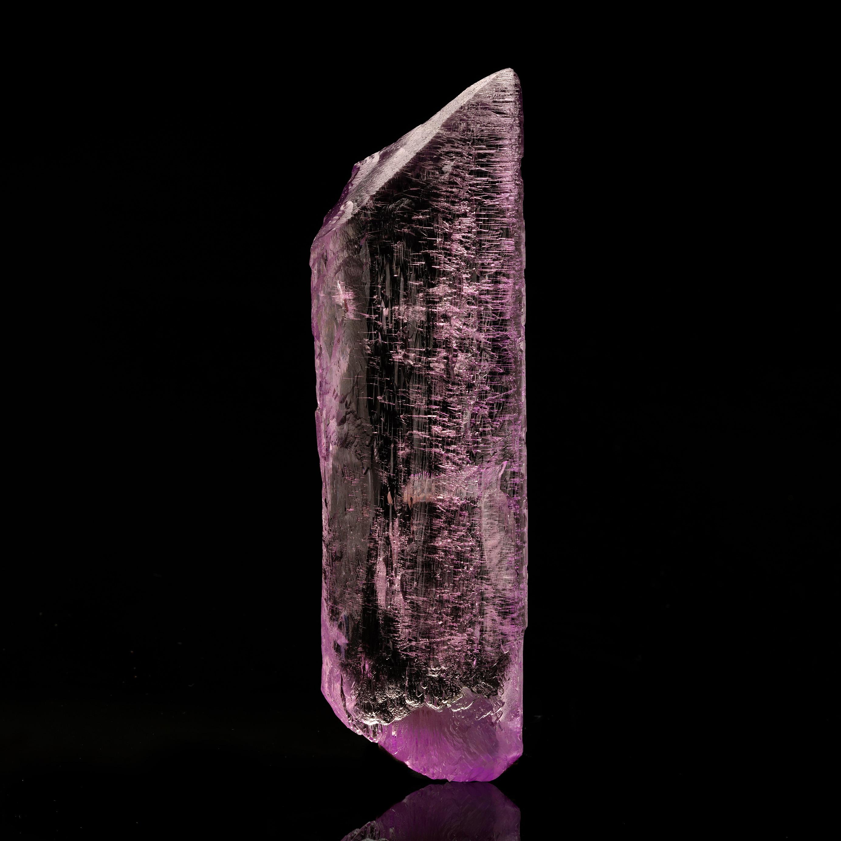 Brazilian Kunzite Crystal In New Condition For Sale In New York, NY