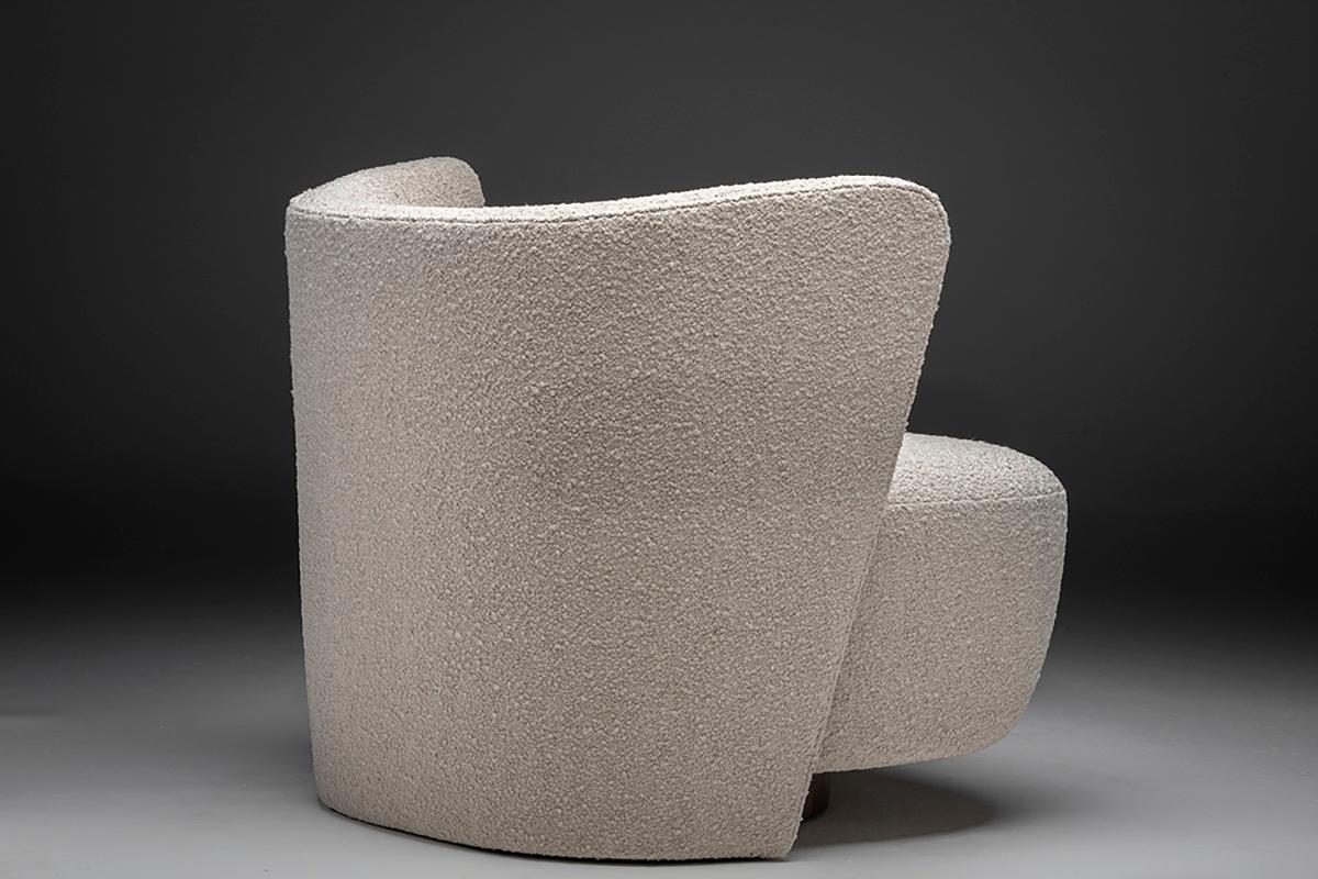 Modern Brazilian Lounge Chair by Juliana Lima Vasconcellos and Matheus Barreto For Sale