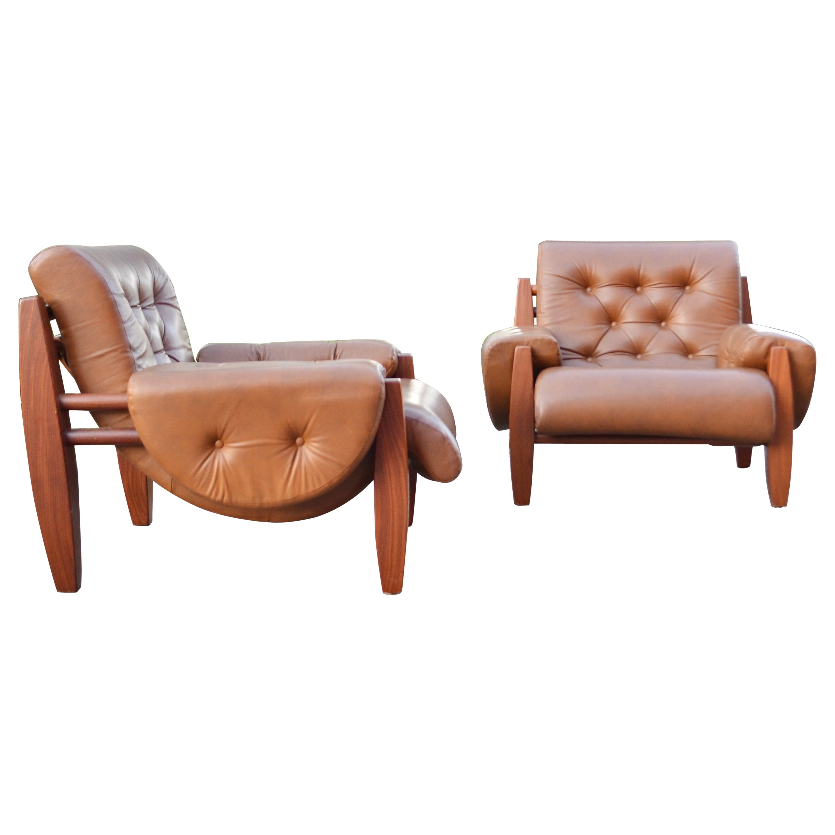 Brasilianischer Loungesessel aus cognacfarbenem Leder 1960er Jahre in der Art von Jean Gillon