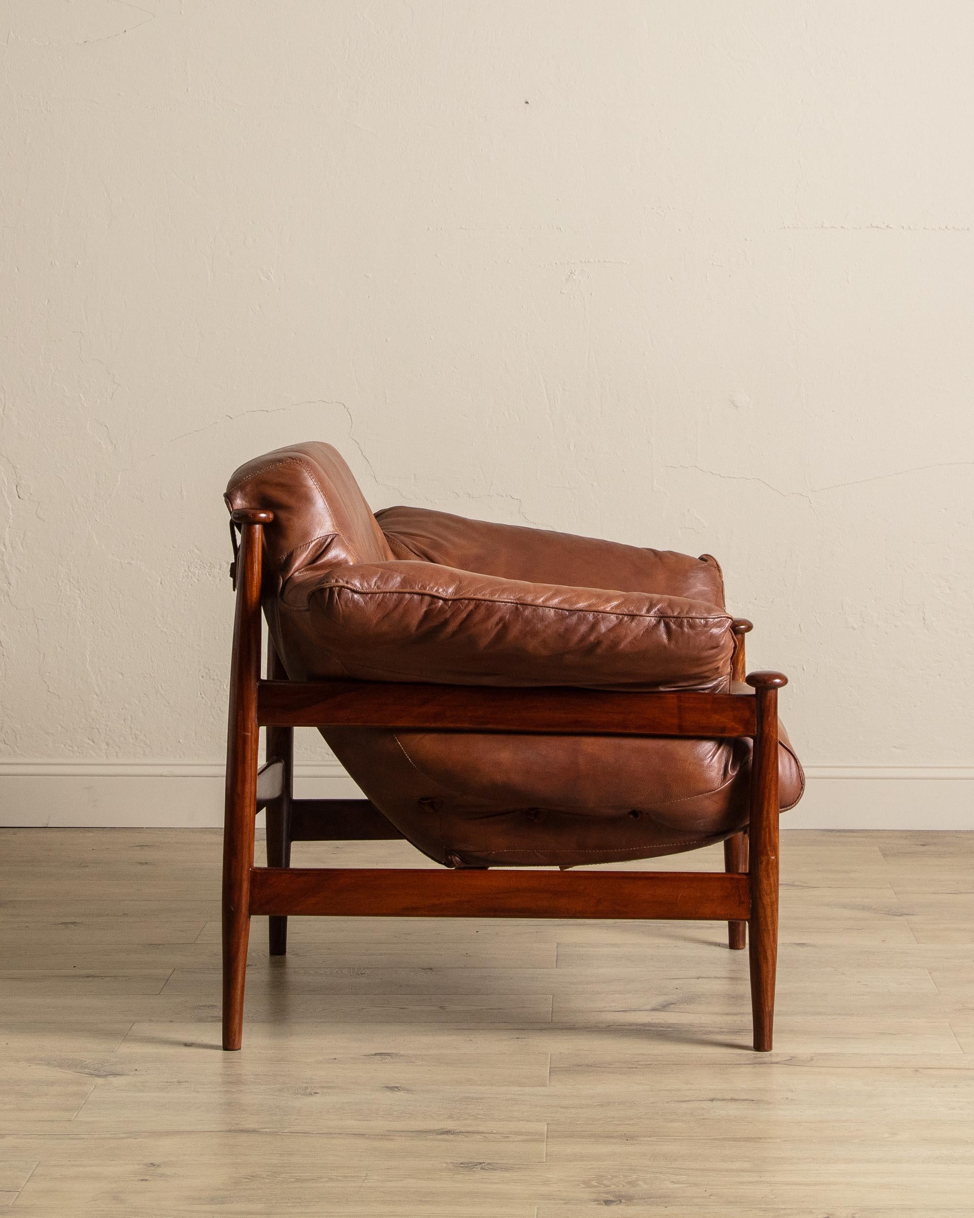 Chaises longues en acajou et cuir, Brésil, années 1960 en vente 2
