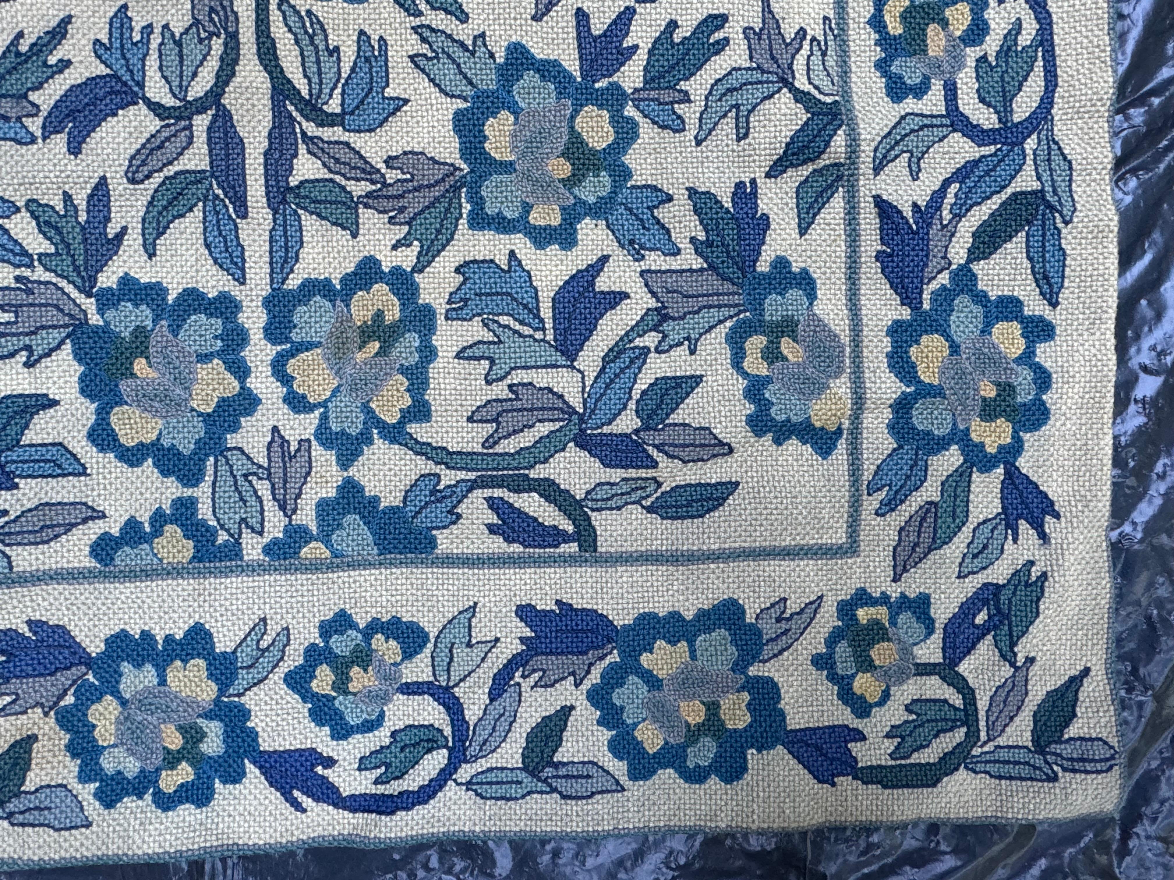 Hand-Knotted Brazilian Mid 20th Century Floral Wool Rug For Sale
