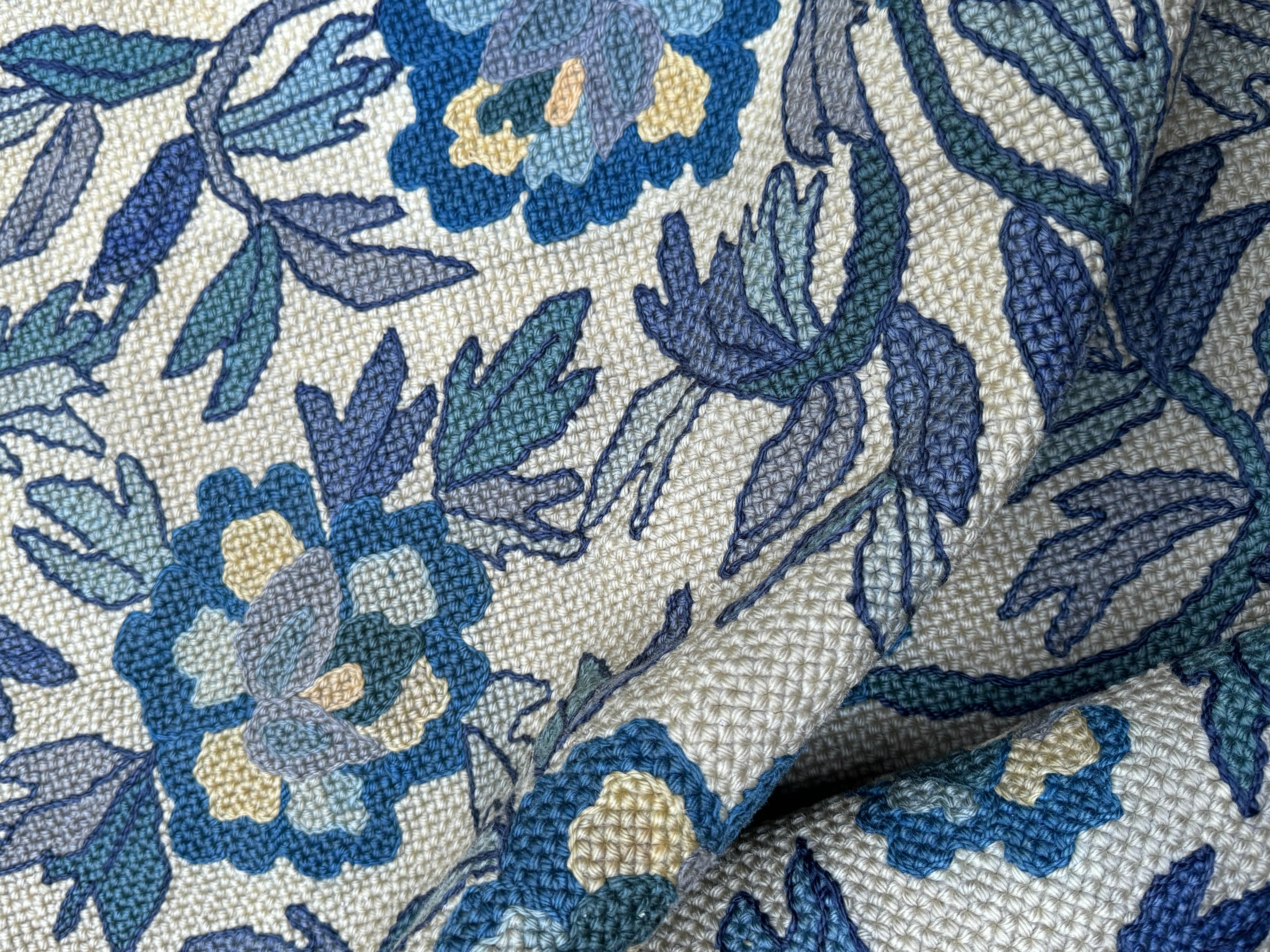 Brazilian Mid 20th Century Floral Wool Rug For Sale 1