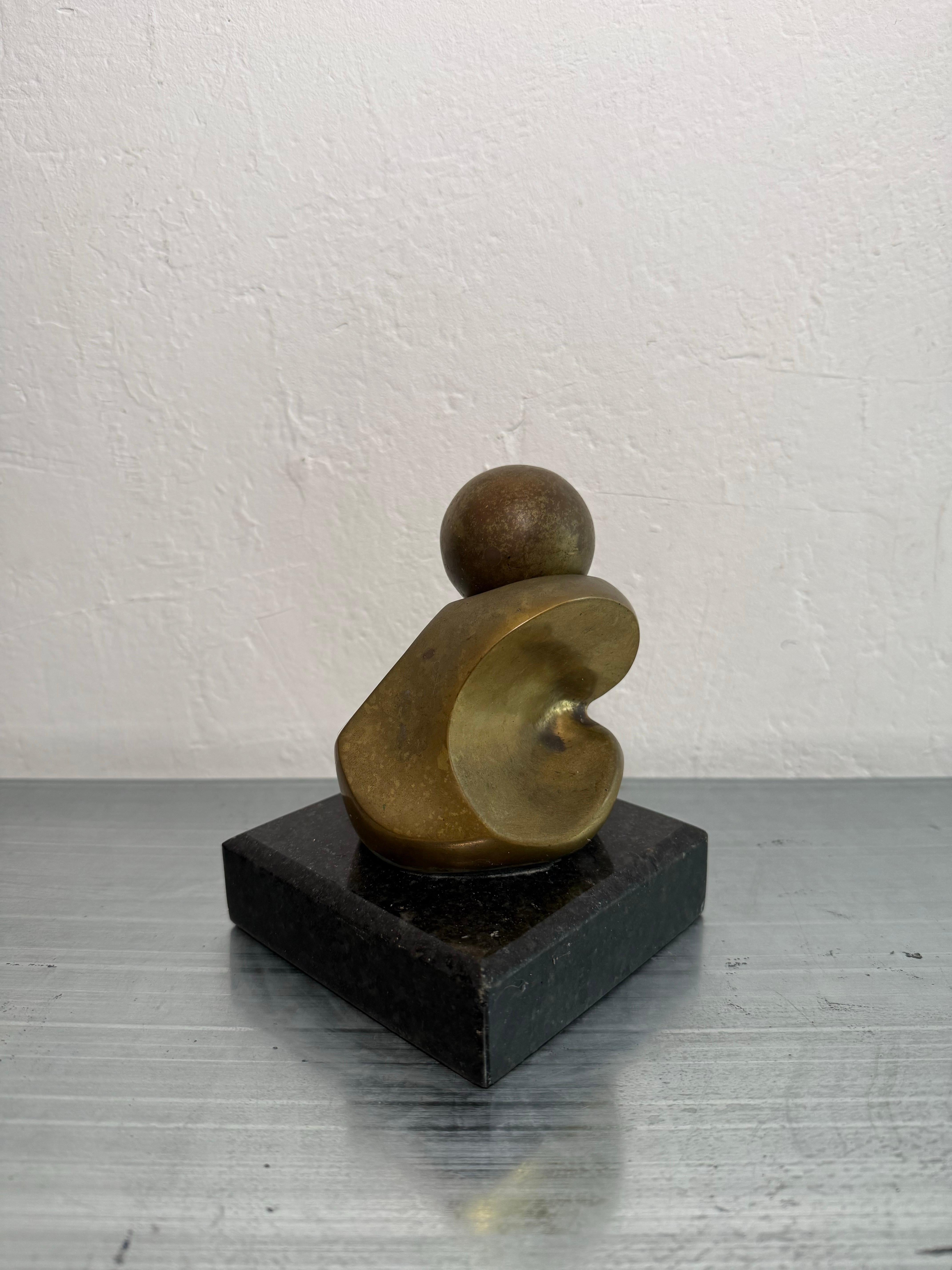 Bronzo Brazilian Mid-Century Abstract Bronze Sculpture With Bronze Ball on Granite Base in vendita