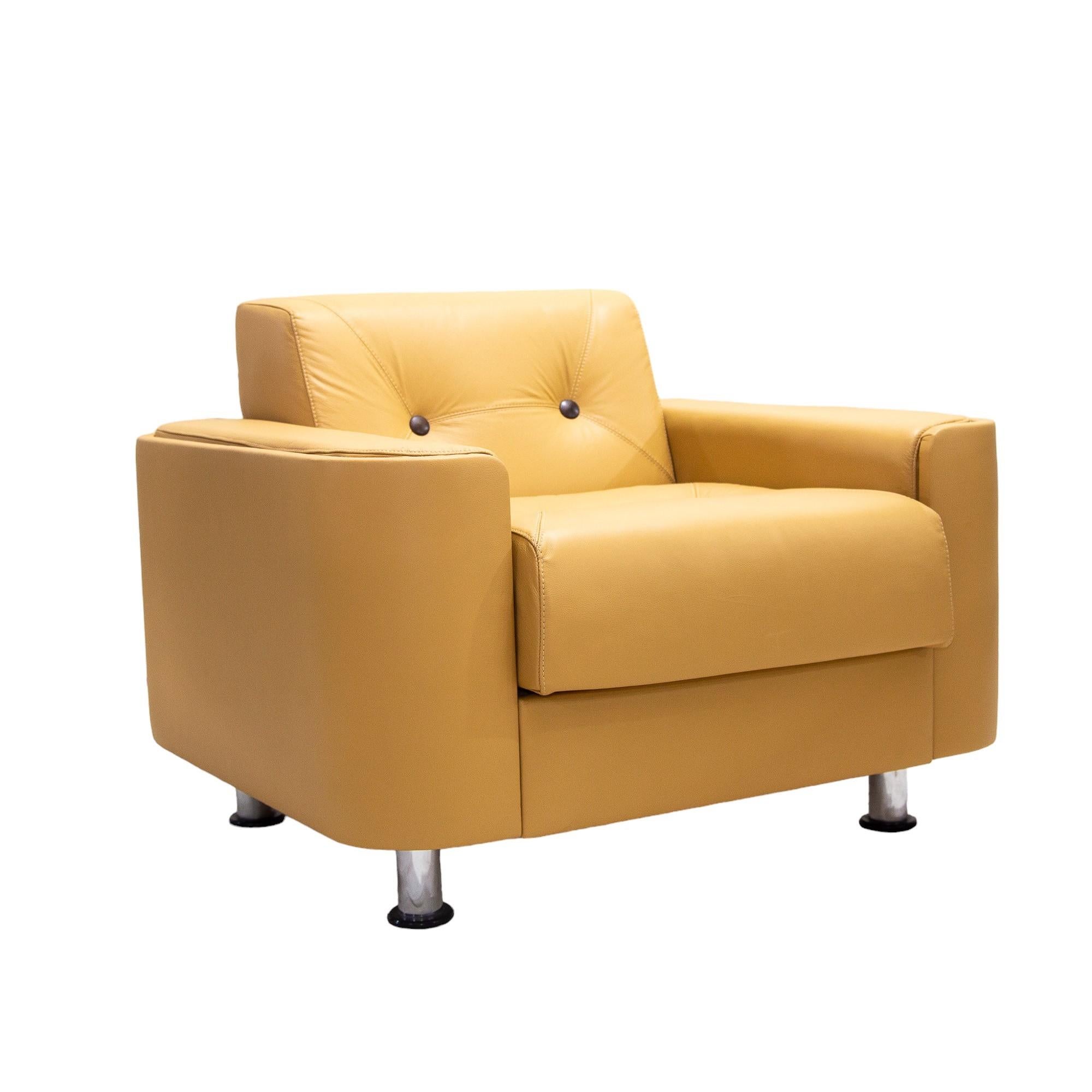 Disponible dès aujourd'hui, avec livraison nationale dans la région métropolitaine de New York incluse, ce fauteuil brésilien du milieu du siècle en cuir jaune par Jorge Zalszupin, vers les années 1970, n'est rien de moins que magnifique ! Cette