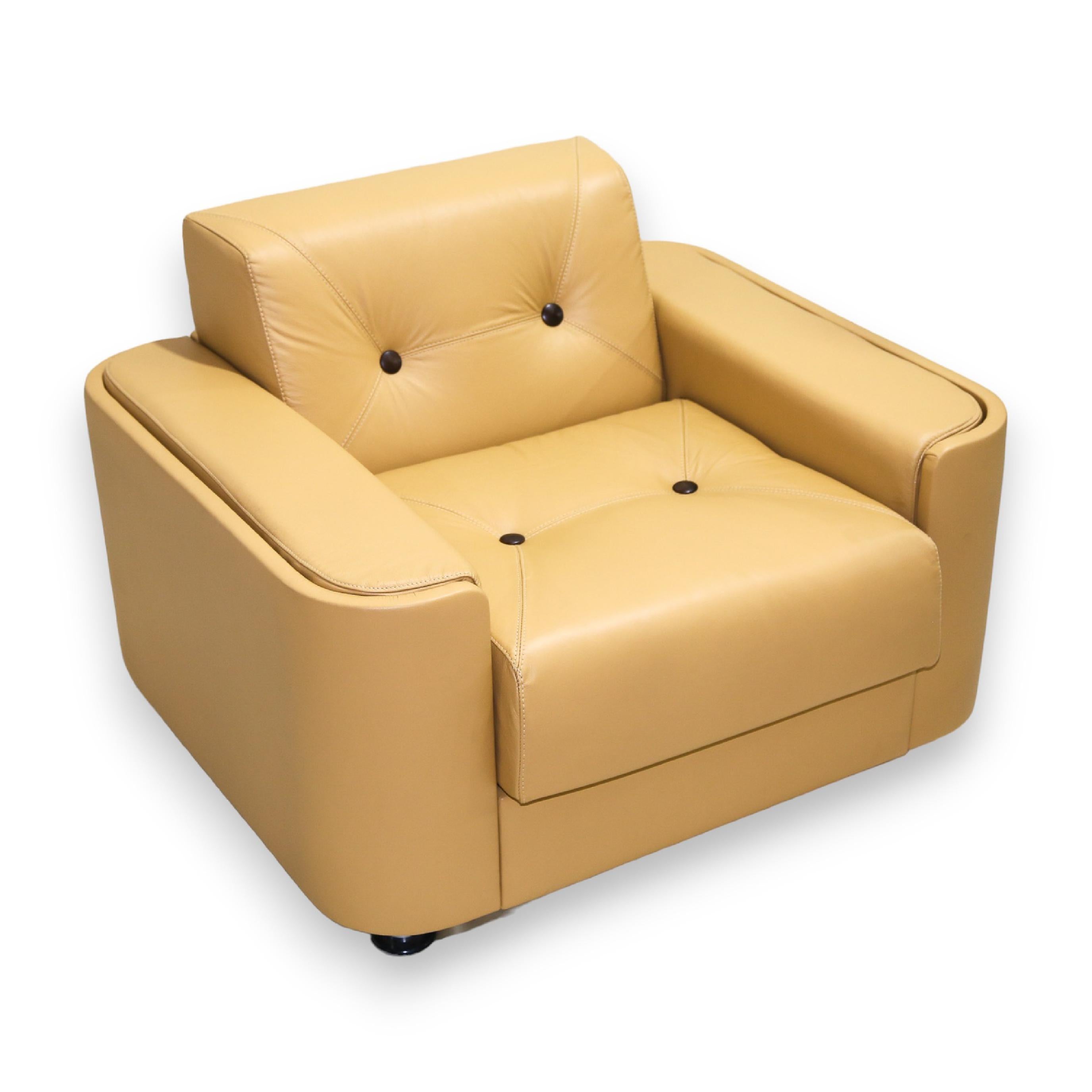 Ferronnerie Fauteuil brésilien du milieu du siècle en cuir jaune par Jorge Zalszupin, c. 1970 en vente