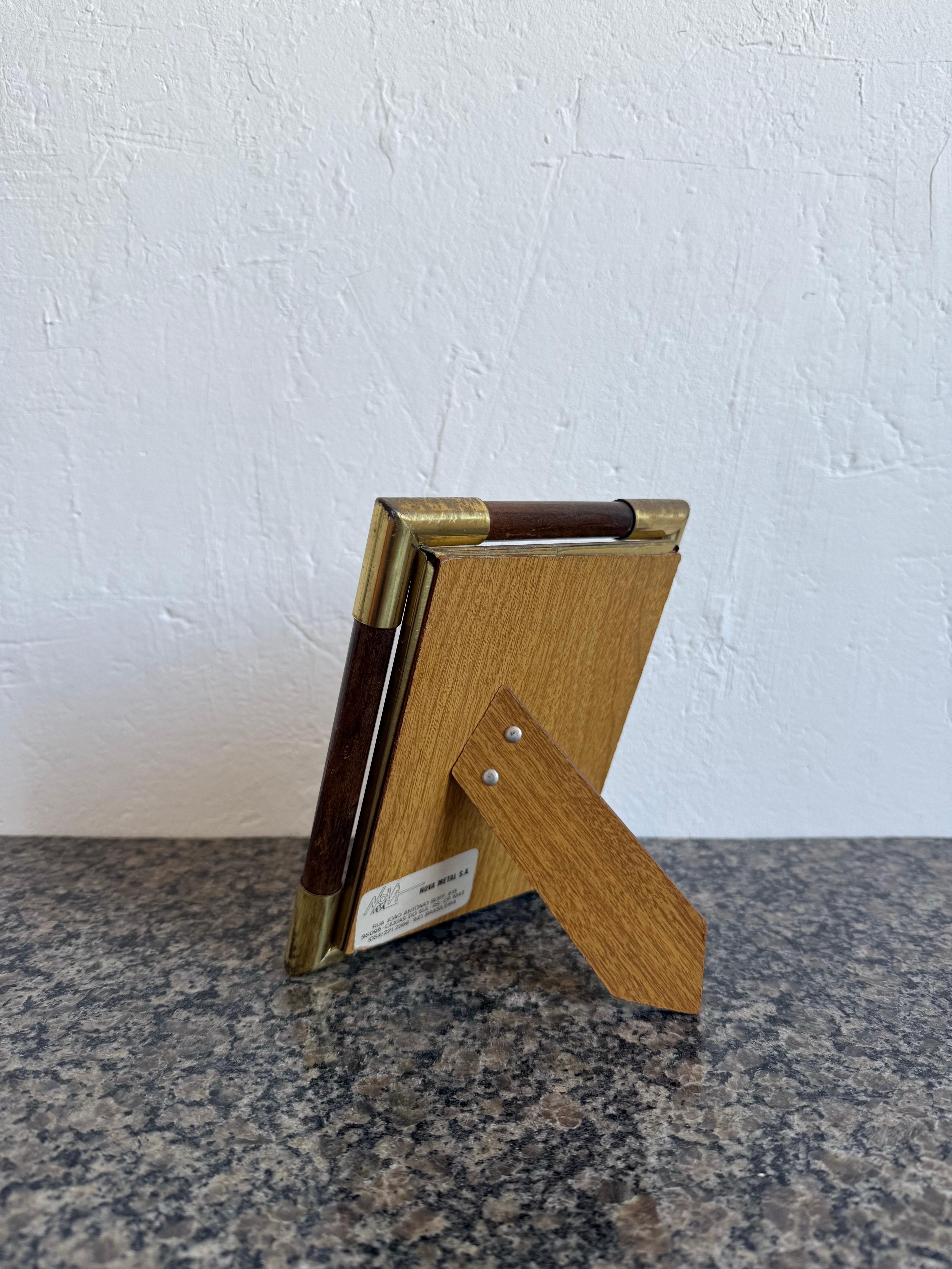 Brazilian Mid-Century Brass and Wood Picture Frame, 1970s - 1 of 2 en vente 4
