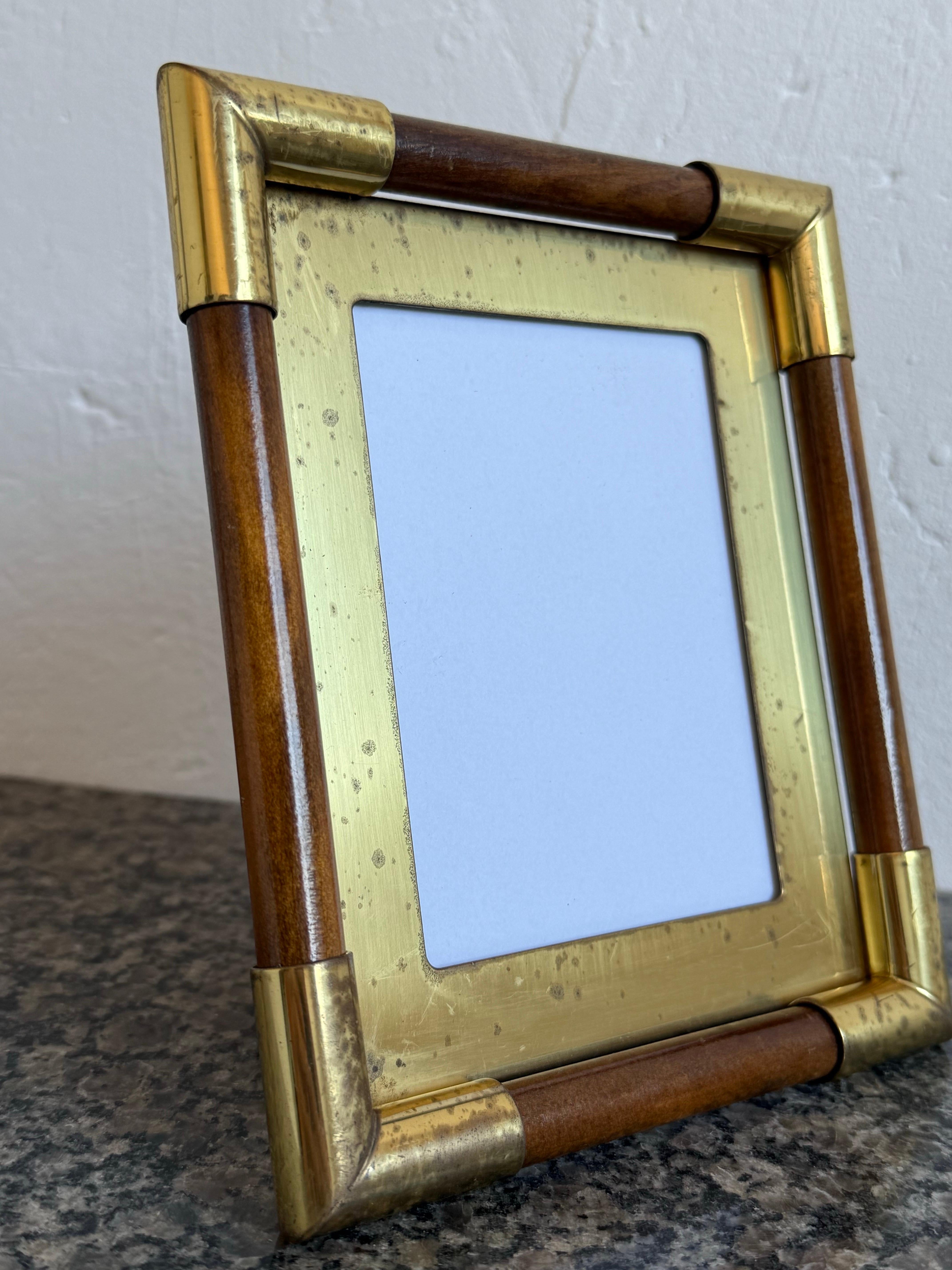 Brazilian Mid-Century Brass and Wood Picture Frame, 1970s - 2 of 2 en vente 4