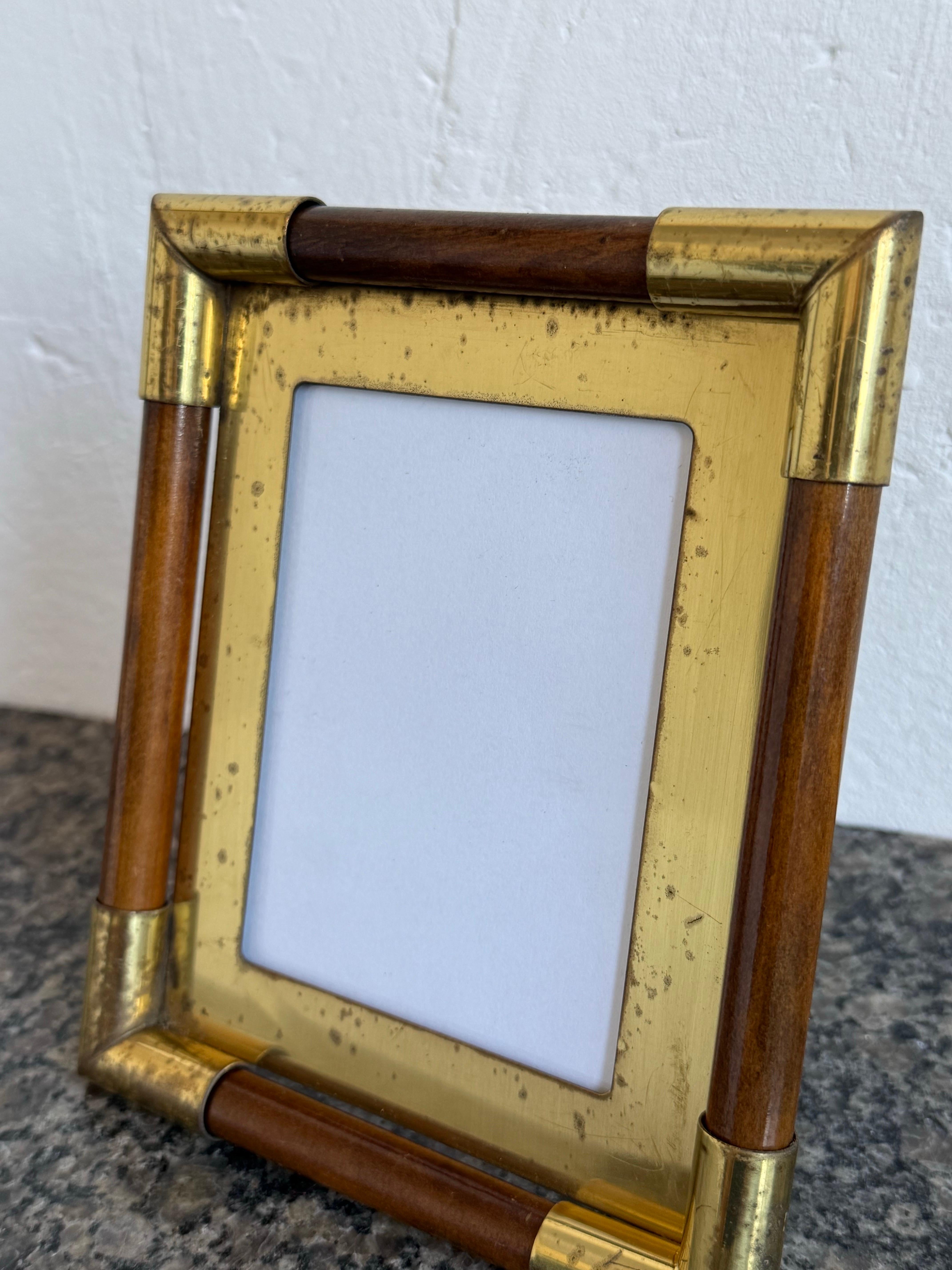Brazilian Mid-Century Brass and Wood Picture Frame, 1970s - 2 of 2 en vente 2