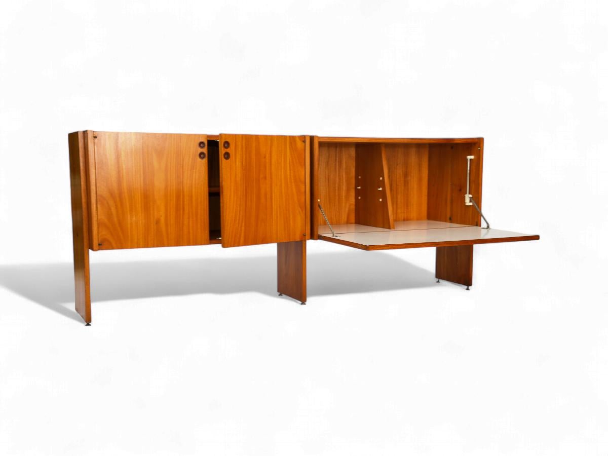 Mid-Century Modern Brazilian Mid-Century Credenza in Hardwood by Geraldo de Barros, c. 1970s