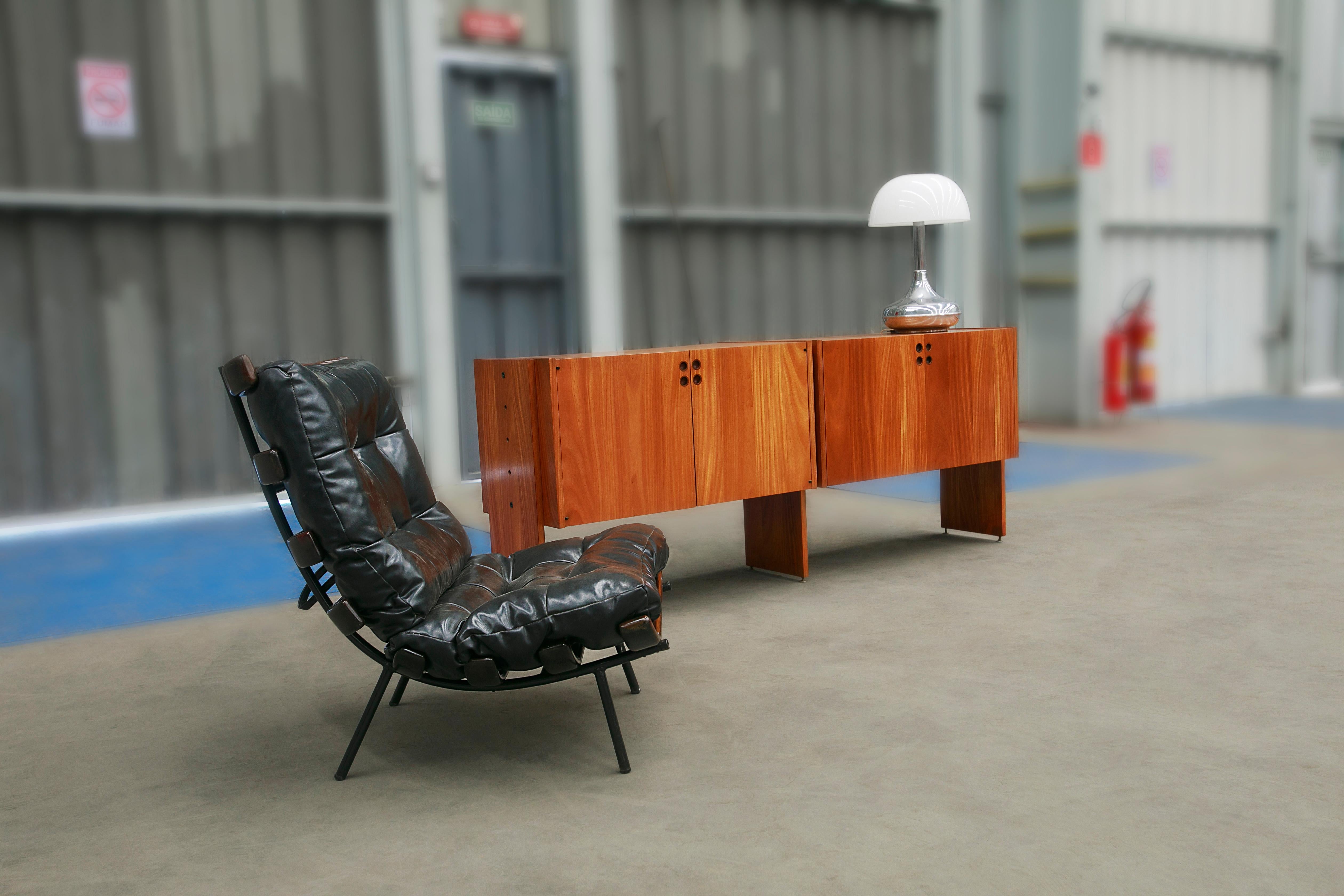 Brazilian Mid-Century Credenza in Hardwood by Geraldo de Barros, c. 1970s 6
