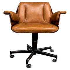 Sillón brasileño de mediados de siglo "Dinamarquesa" de Carlo Fongaro, c. 1970