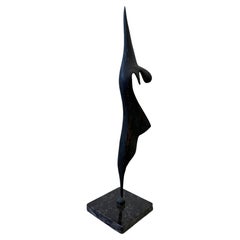 Sculpture abstraite brésilienne de style « Mid-Century Modern » en bronze sur socle en granit, années 1960