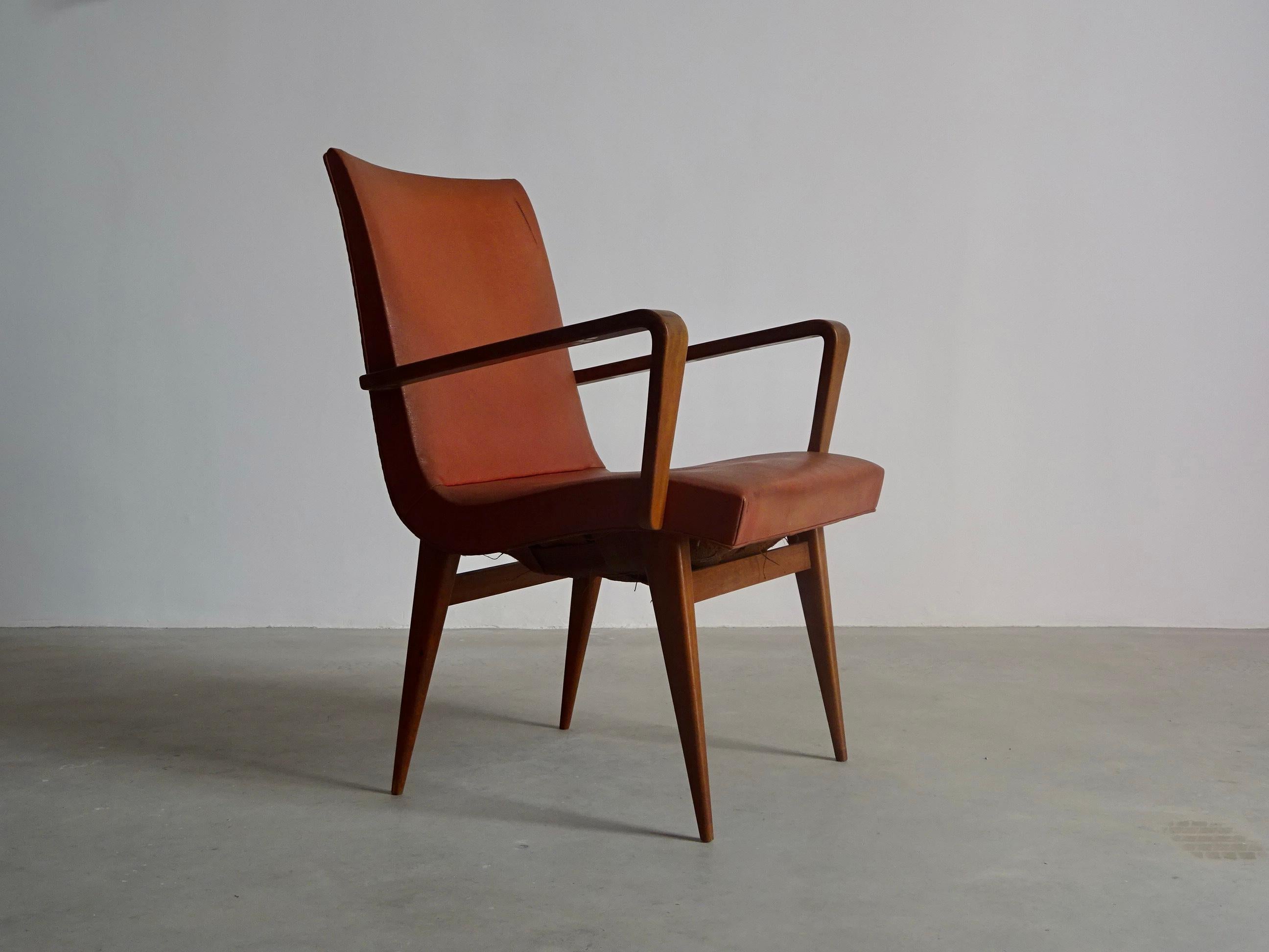 Upholstery Brazilian Mid-Century Modern Armchair, Attributed to Joaquim Tenreiro For Sale