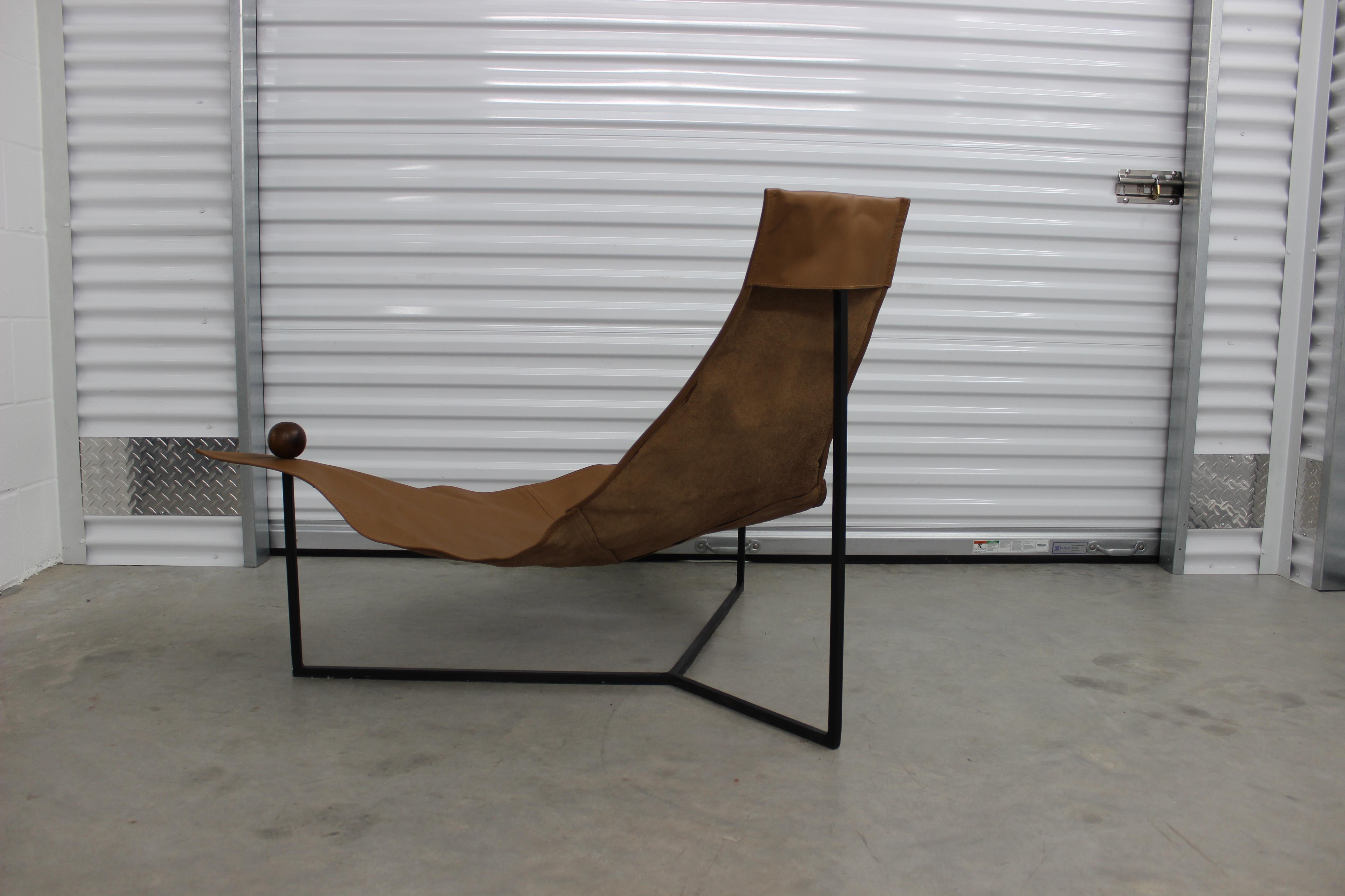 Arraia Lounge Chair attribute to Jorge Zalszupin, Mid-Century Modern-Vintage 60s In Fair Condition For Sale In Houston, TX