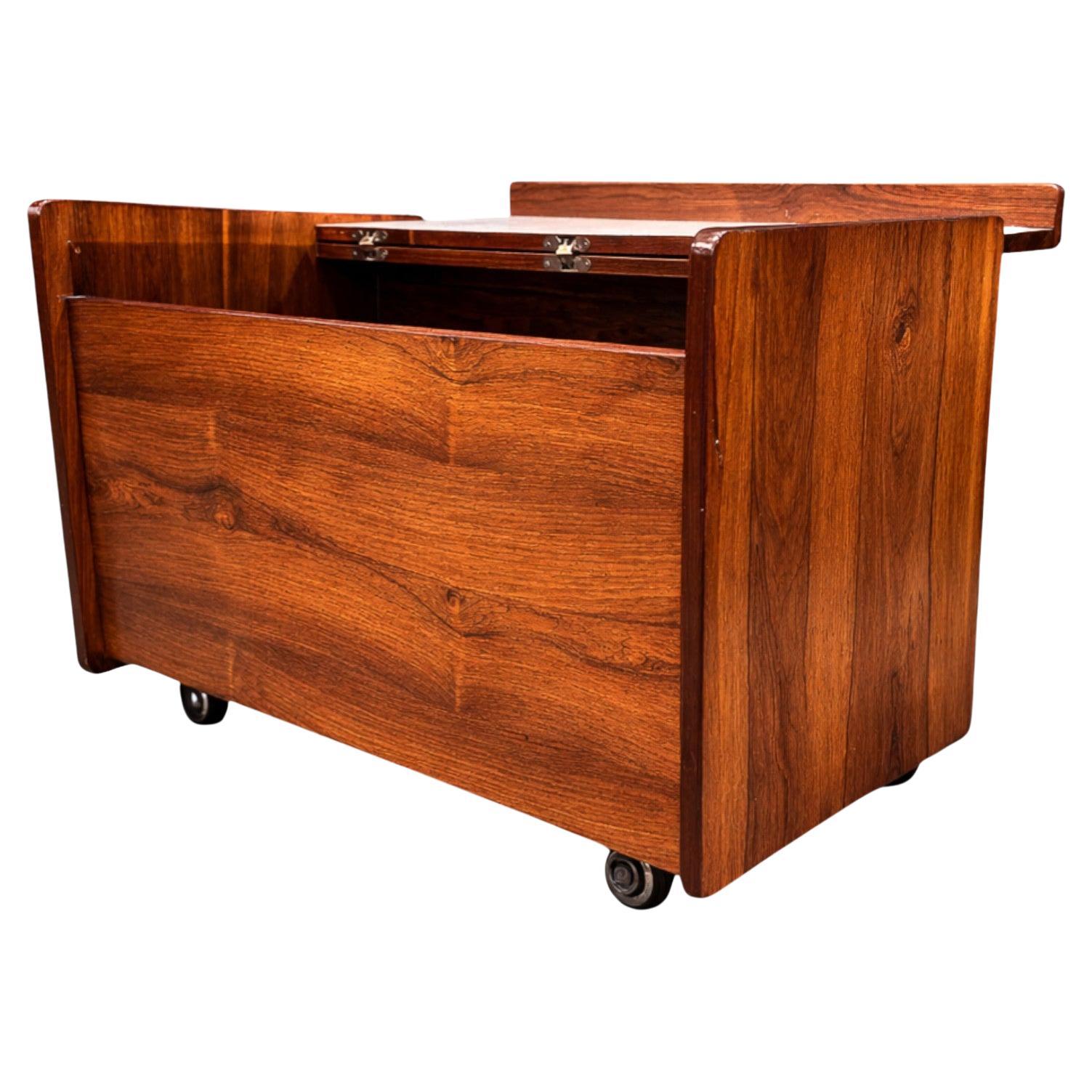 Brazilian Mid-Century Modern Bar Cart in Hardwood, Sergio Rodrigues, 1960s