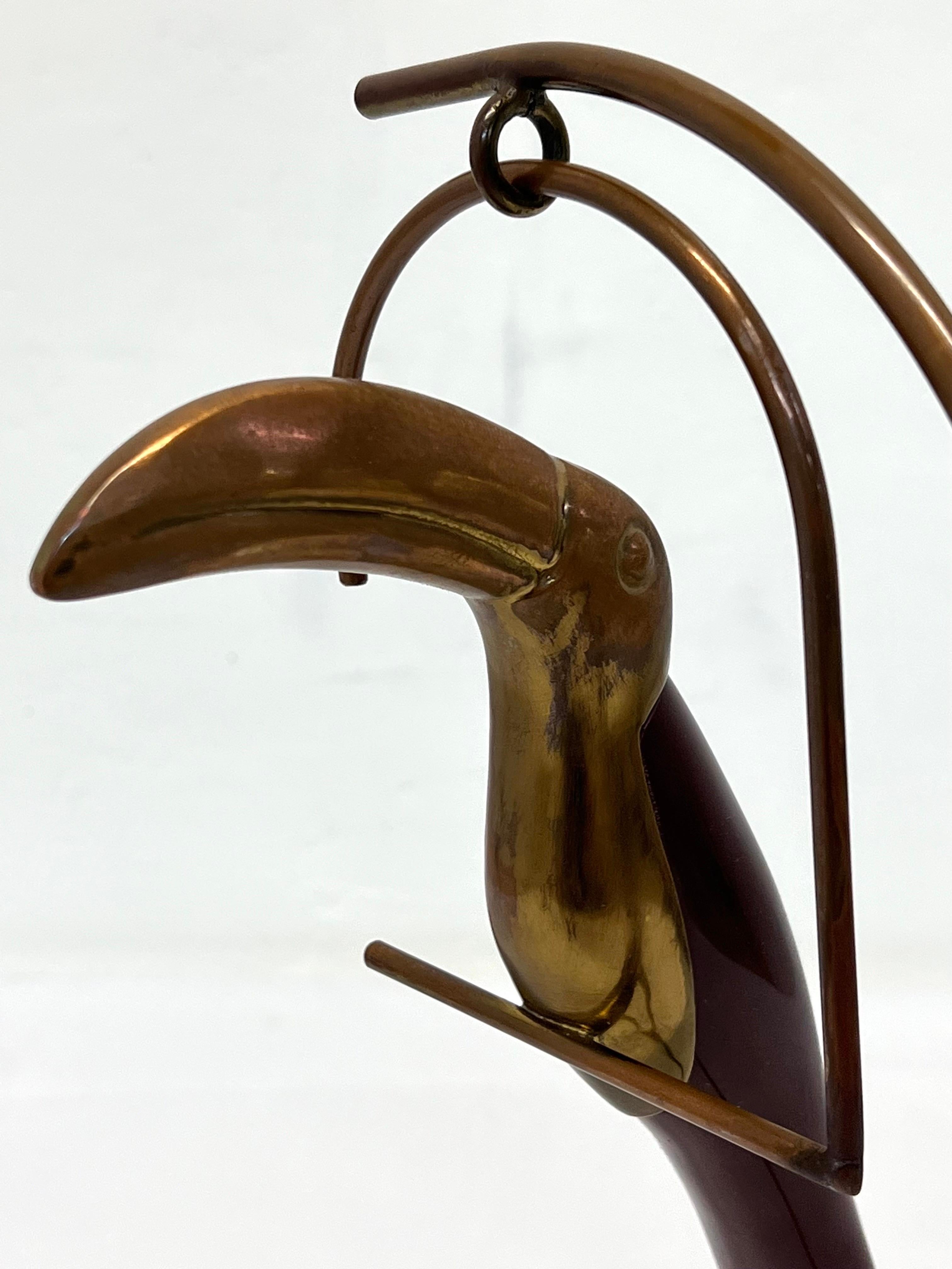 Brazilian Mid-Century Modern Brass and Resin Toucan on Stand, 1960s For Sale 7