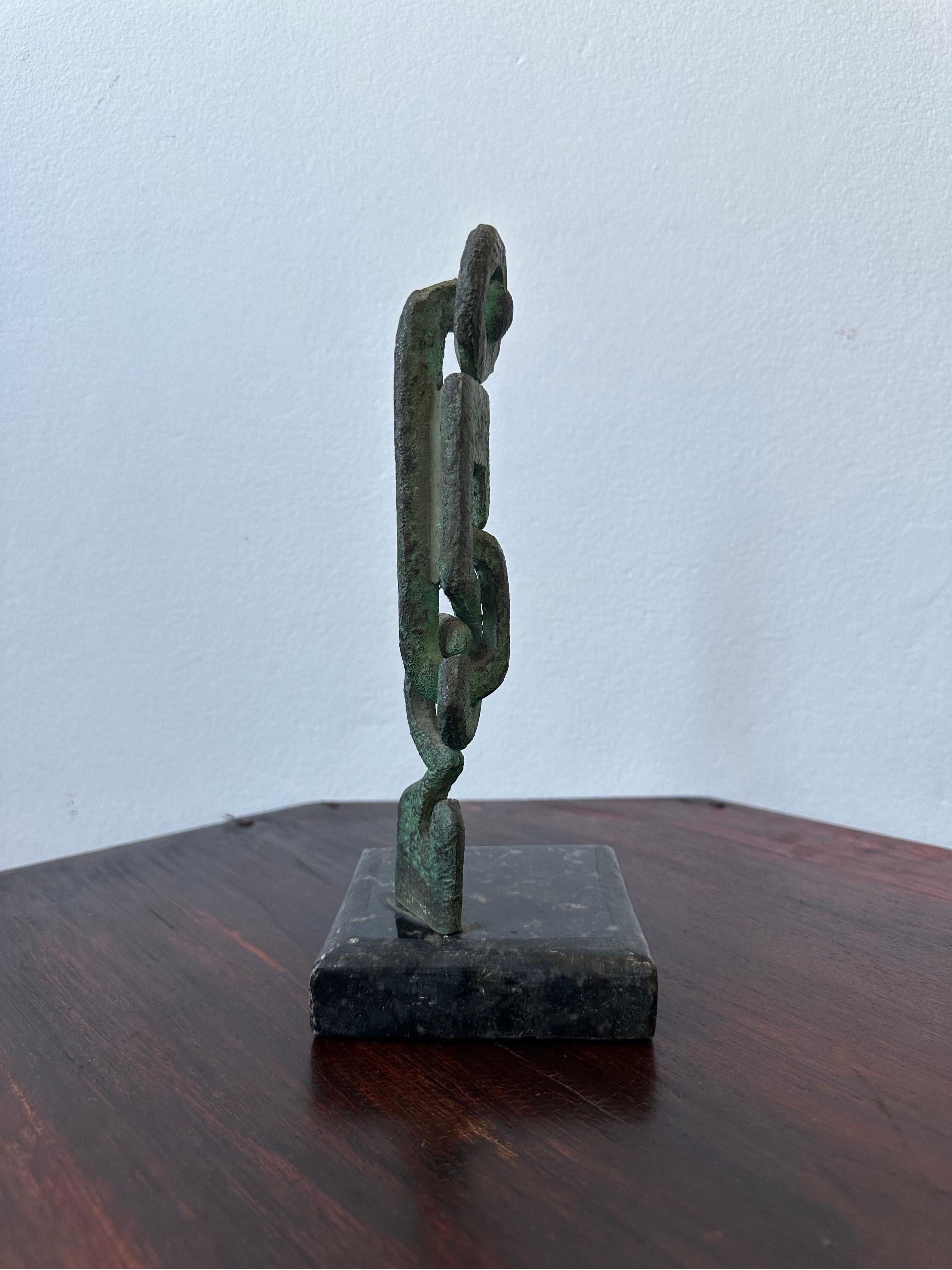 Sculpture abstraite brésilienne moderne du milieu du siècle dernier en bronze sur socle en granit, années 1960 1