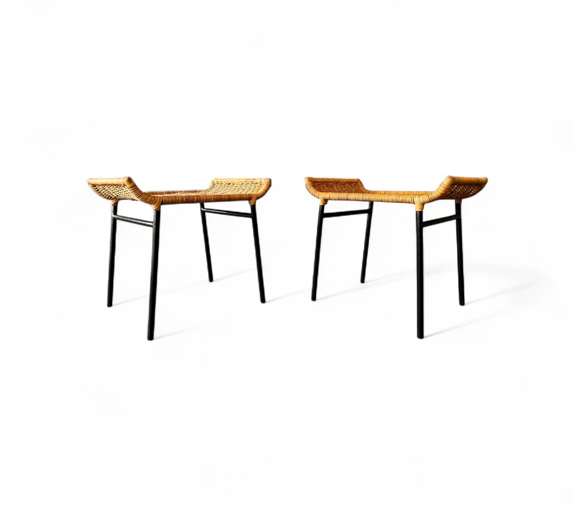 Brazilian Mid-Century Modern Caned Stools with Iron Frame, Carlo Hauner, 1950s (20. Jahrhundert) im Angebot