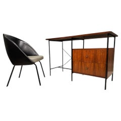 Brazilian Mid Century Modern Desk with Armchair, Geraldo de Barros for Unilabor
