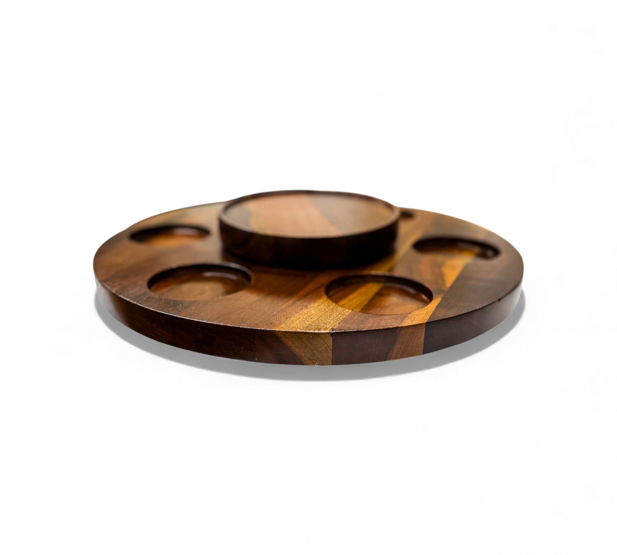 Brazilian Mid-Century Modern Lazy Susan & Bowls in Hardwood, Tropic Art, 1970s im Angebot 1