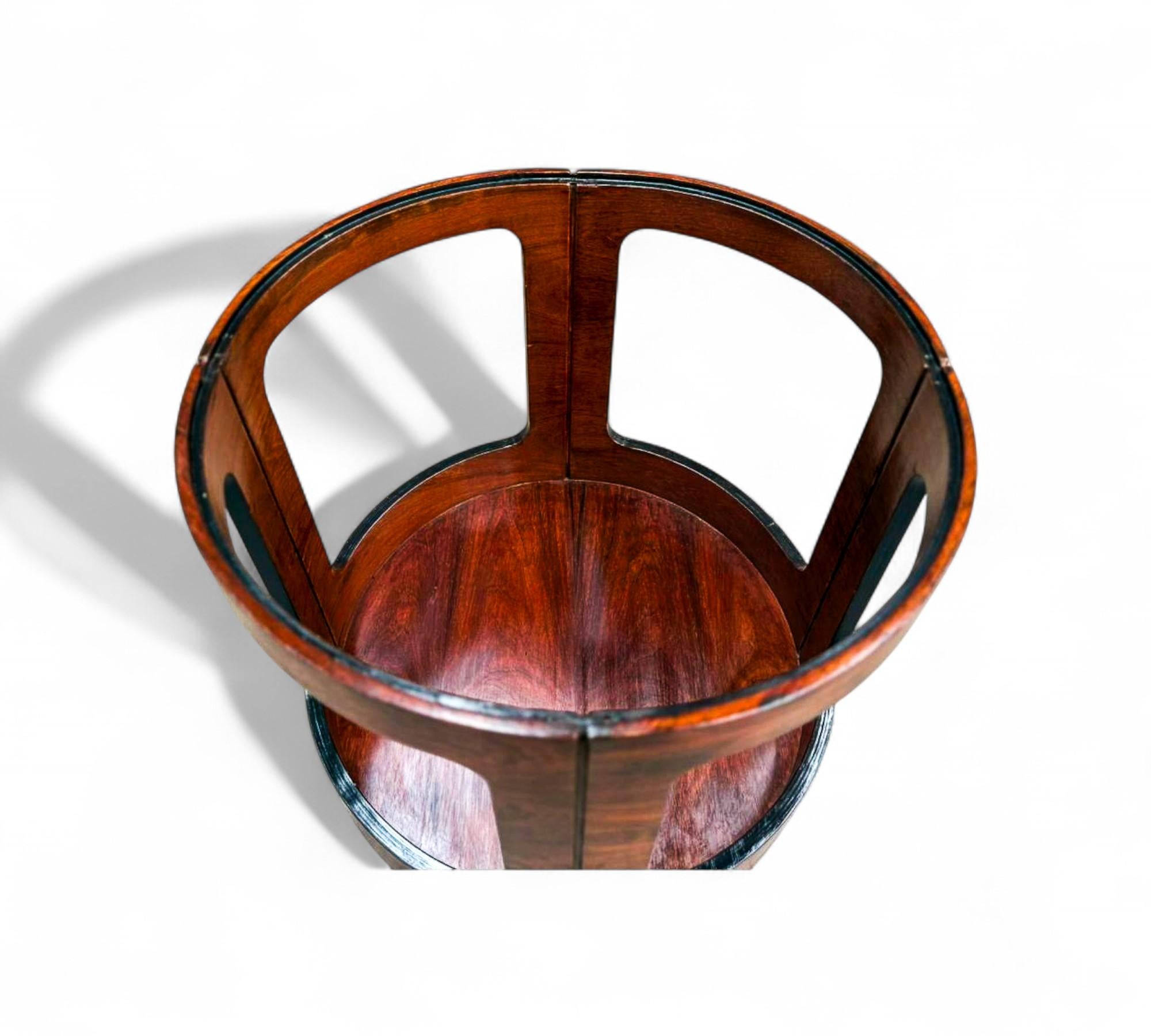 Travail du bois Brazilian Mid-Century Modern Side Table in Hardwood, Bertomeu, 1950s- 1960s en vente