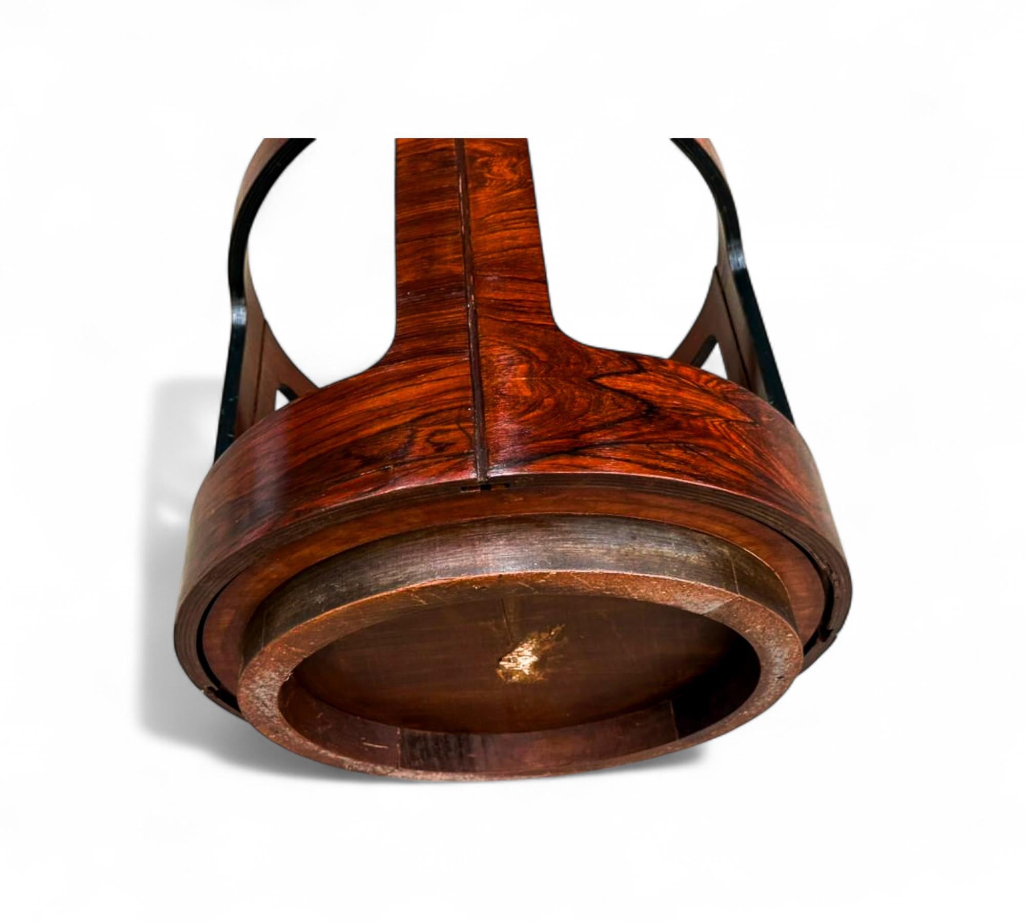 Brazilian Mid-Century Modern Side Table in Hardwood, Bertomeu, 1950s- 1960s en vente 1