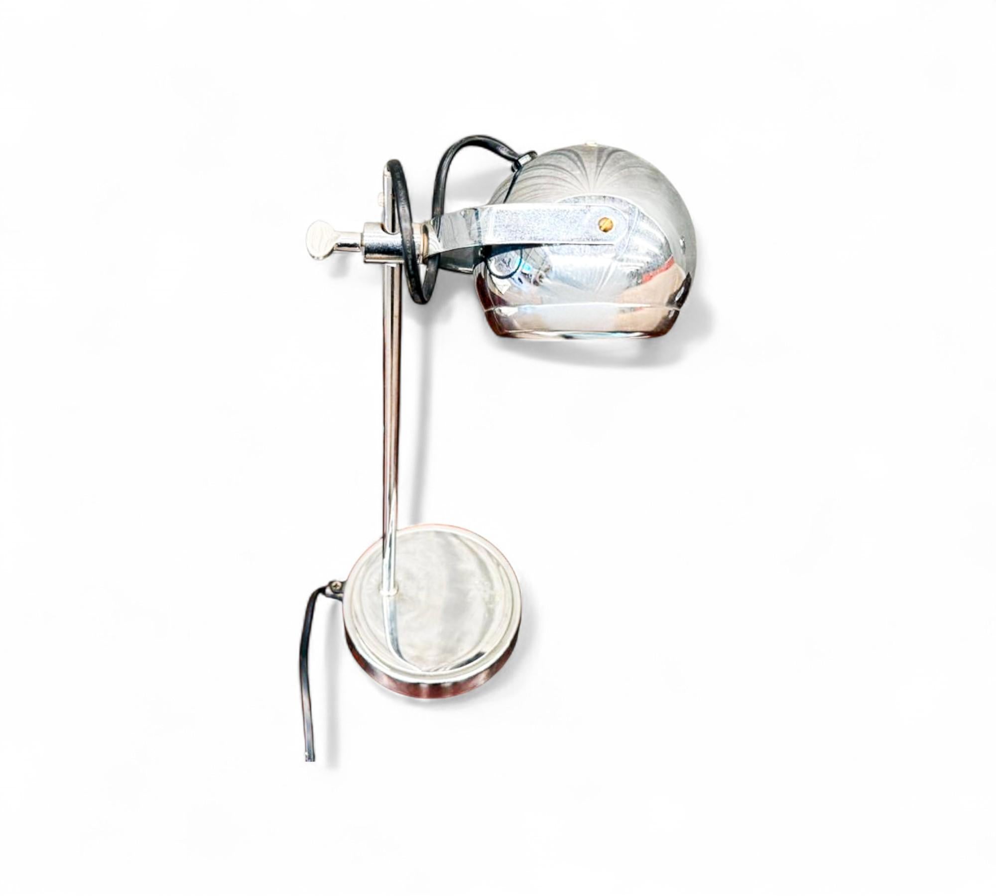 Lámparas de mesa modernas brasileñas de mediados de siglo chapadas en cromo, Desconocido, Años 60 en venta 1