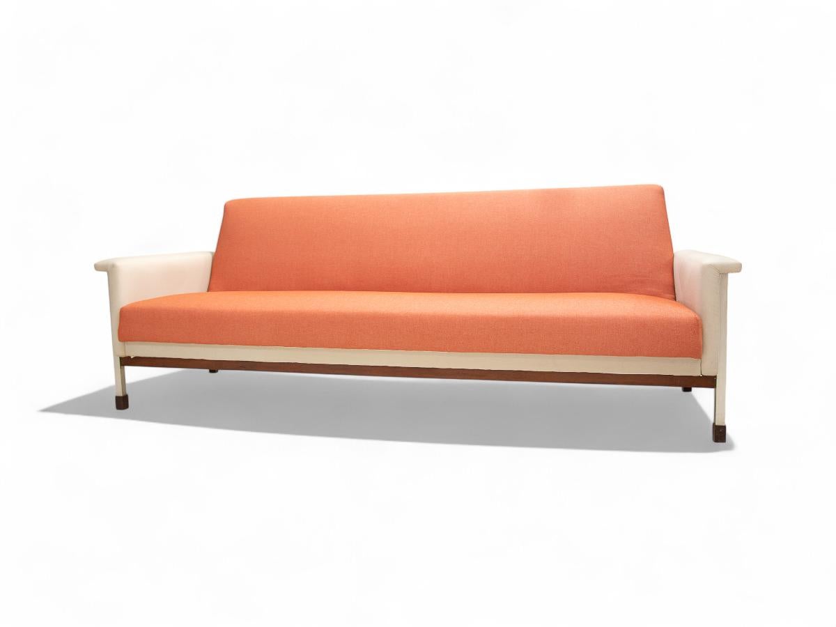 Sofá cama brasileño de mediados de siglo de Catalina S.A., c. 1960 en venta 2