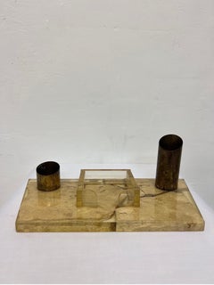 Organiseur de bureau brésilien du milieu du siècle en résine encastrée en travertin, 1970