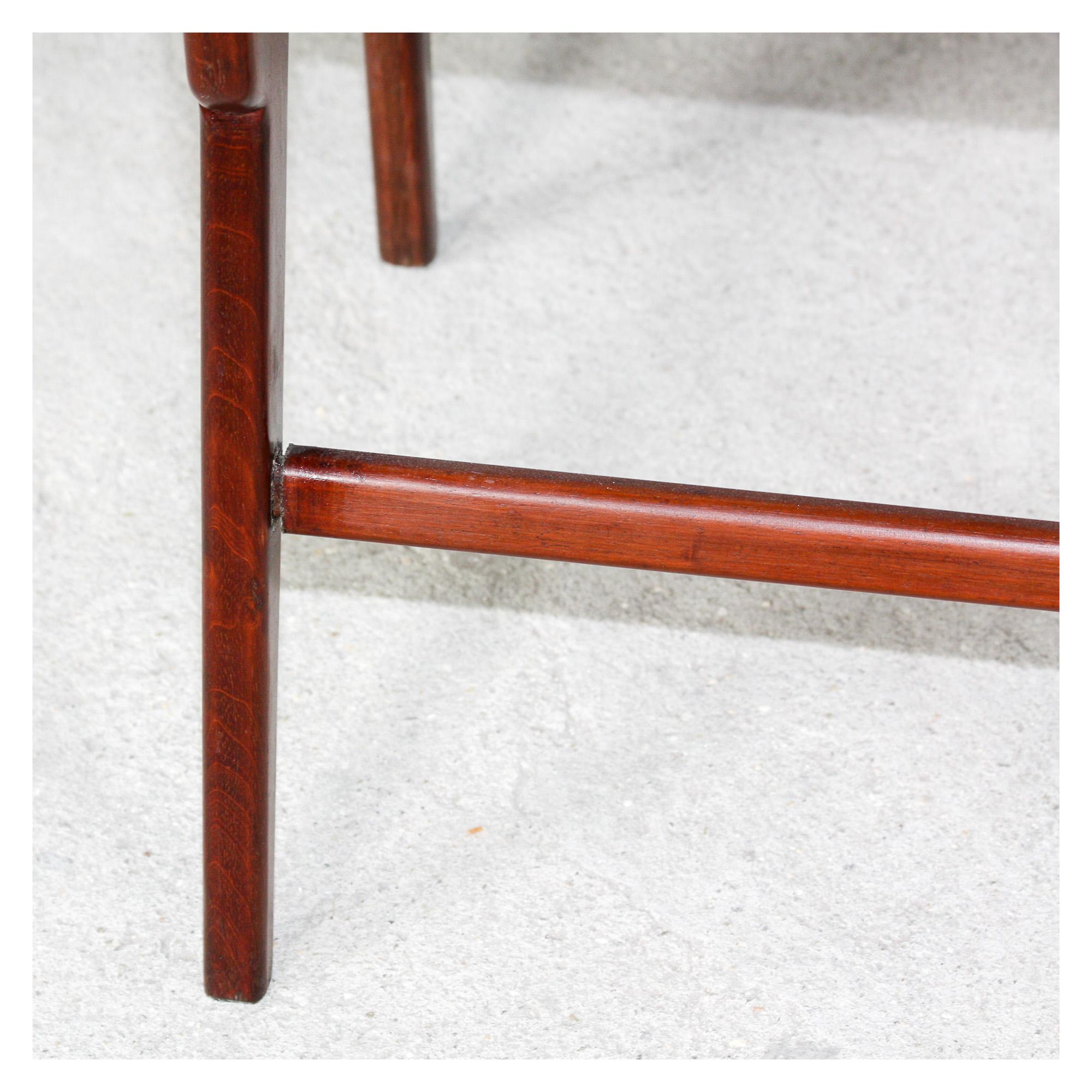 Brazilian Mid-Century Set of Two Chairs in Hardwood and Leather by Forma, 1950s For Sale 1