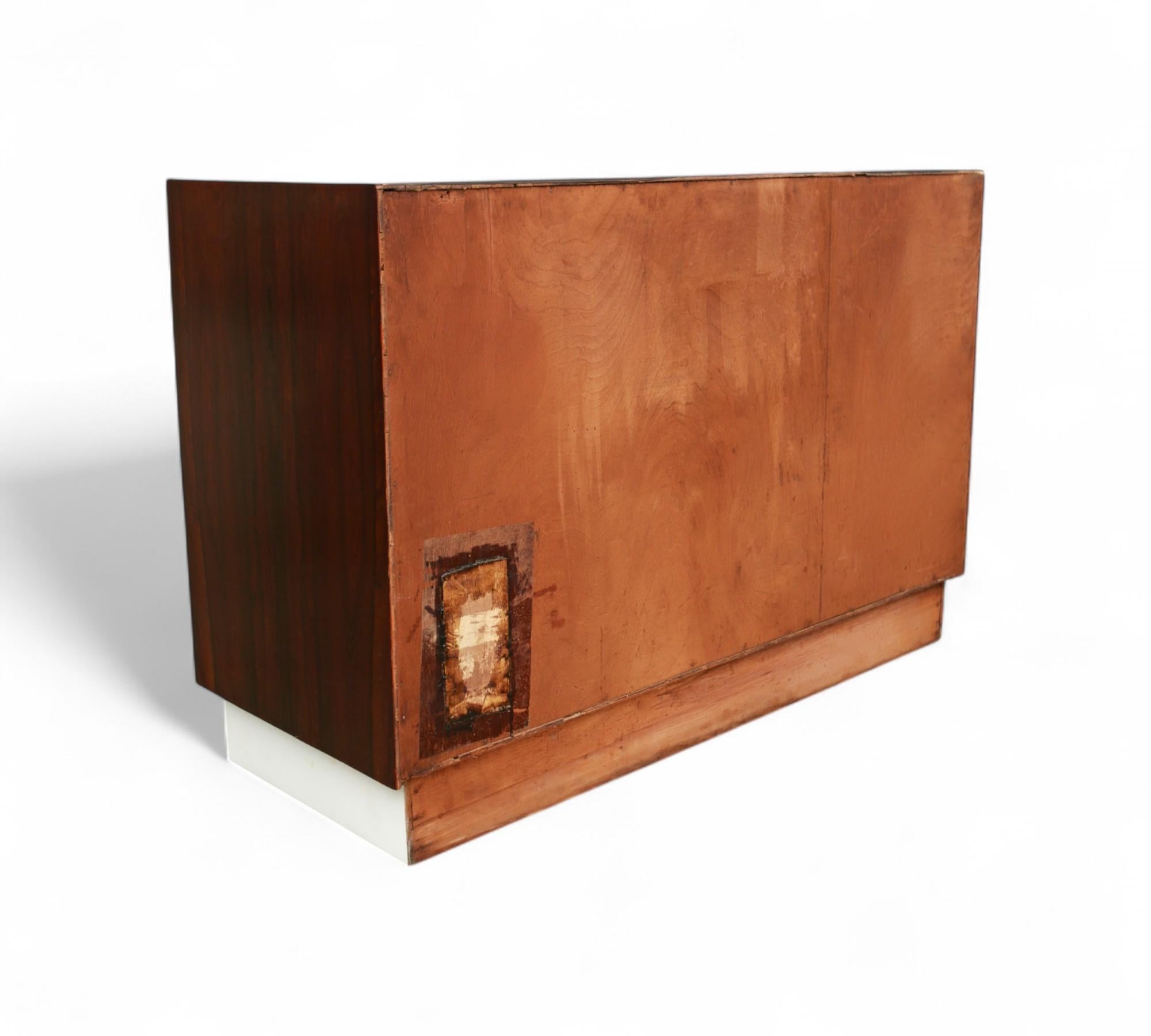 Falegnameria Credenza brasiliana di metà secolo in legno duro di Ando & Cia, anni '60 in vendita