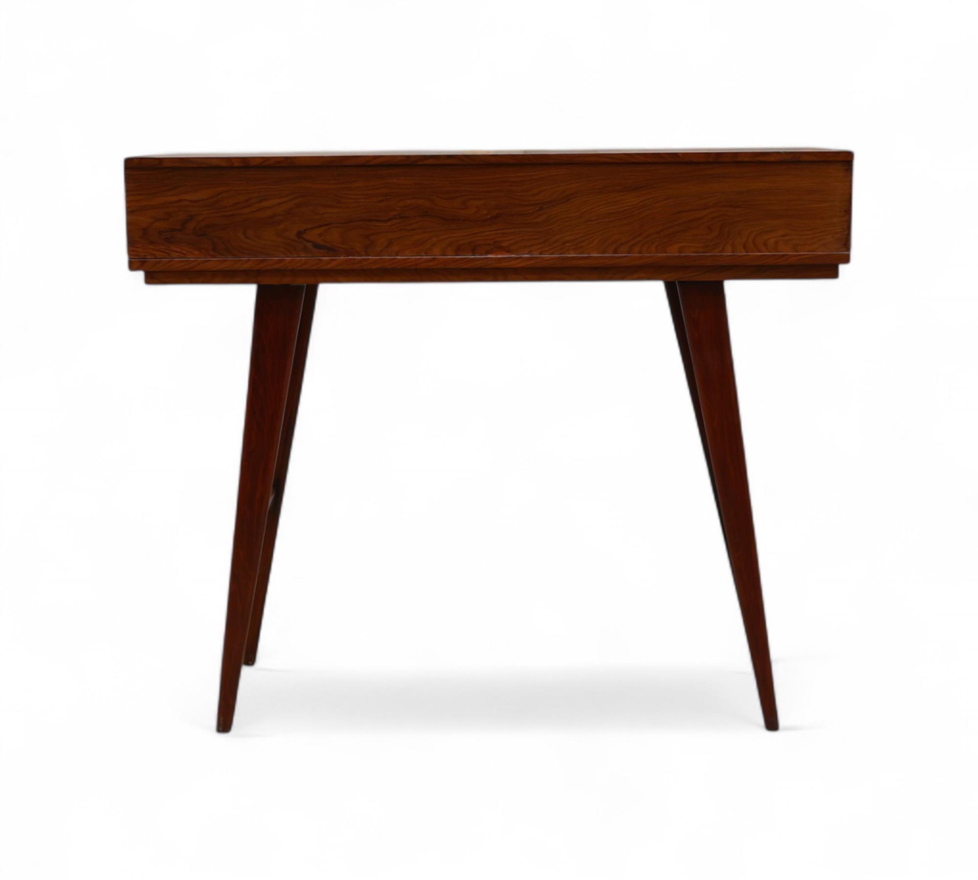 Laiton Buffet brésilien du milieu du siècle en bois dur avec ouverture frontale, Unknown, années 1960 en vente