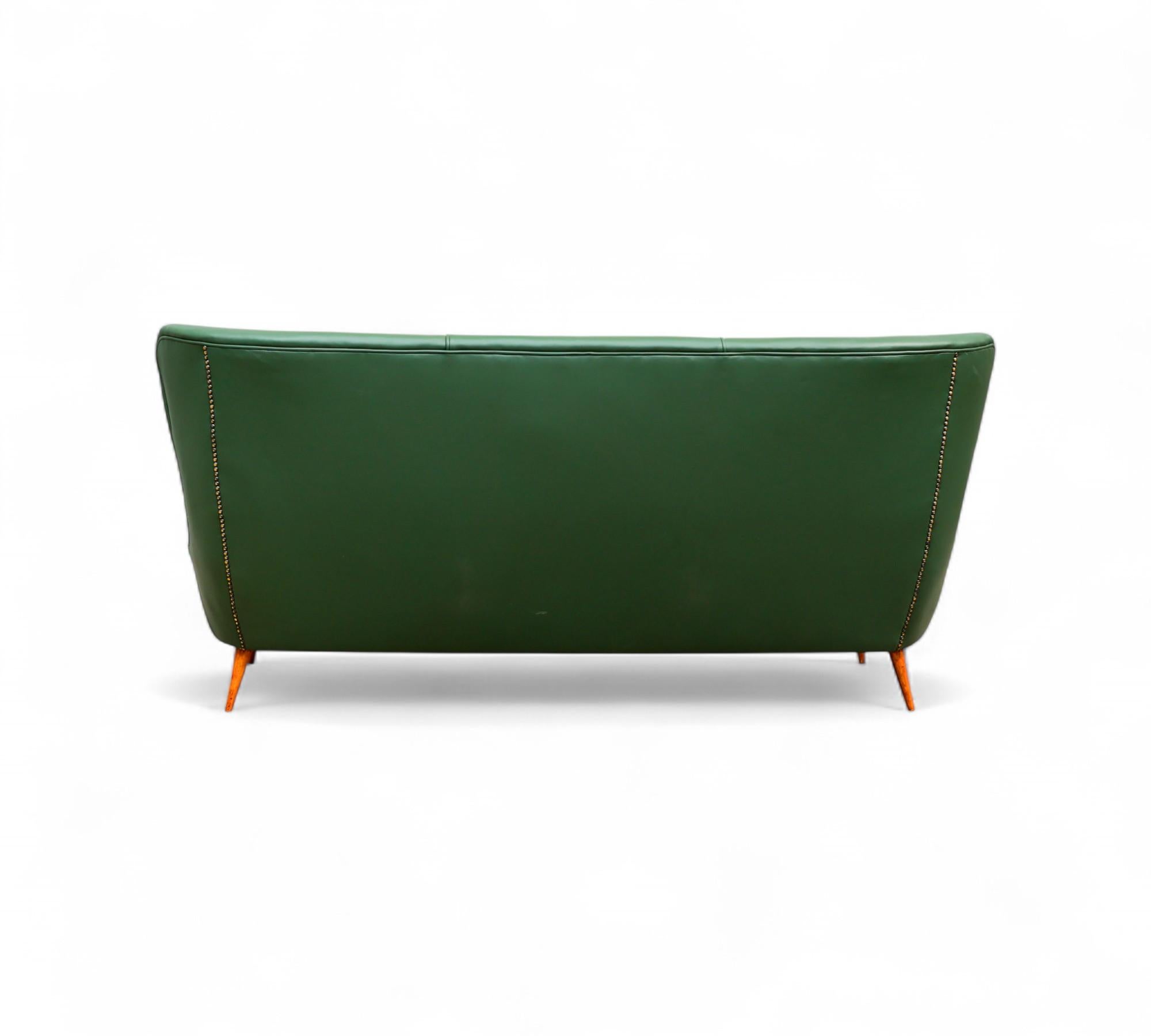 Brazilian Mid-Century Sofa in Hardwood, Leather and Fabric by Carlo Hauner 1950s For Sale 1