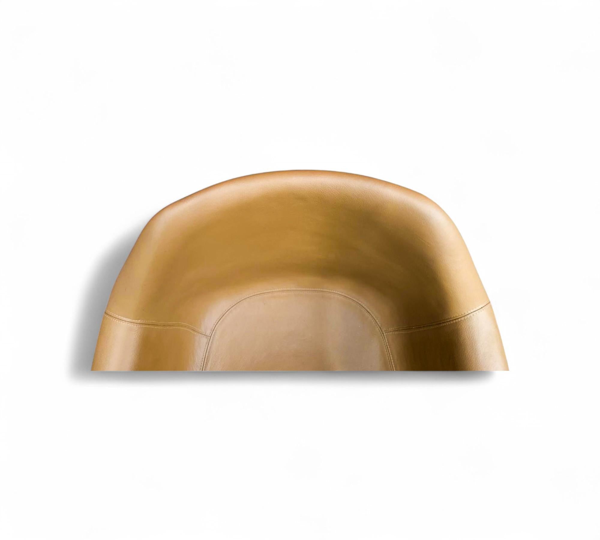 Mid-Century Modern Fauteuil pivotant brésilien du milieu du siècle en cuir et métal, Jorge Zalszupin, années 1960 en vente