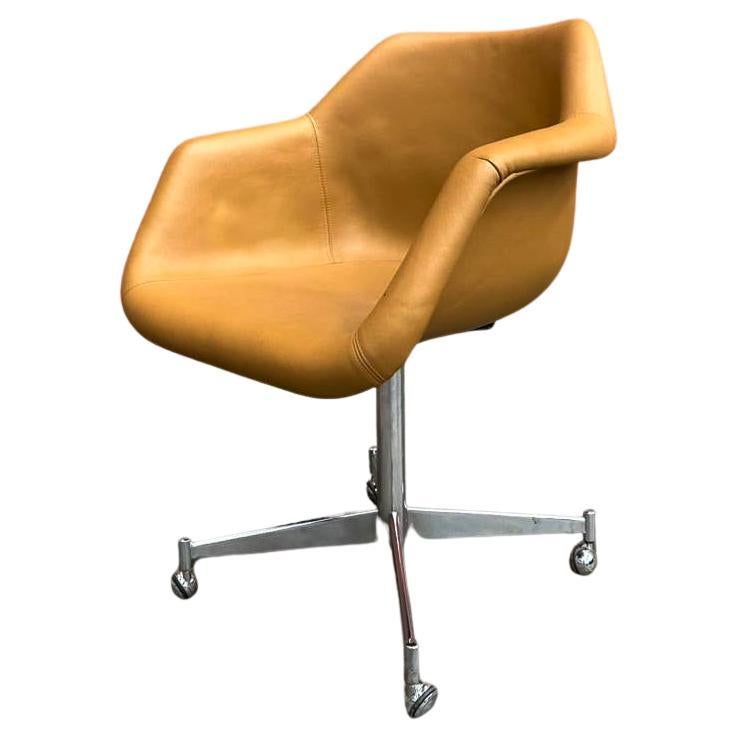 Brazilian Mid-Century Swivel Armchair in Leather
Metal, Jorge Zalszupin, 1960s