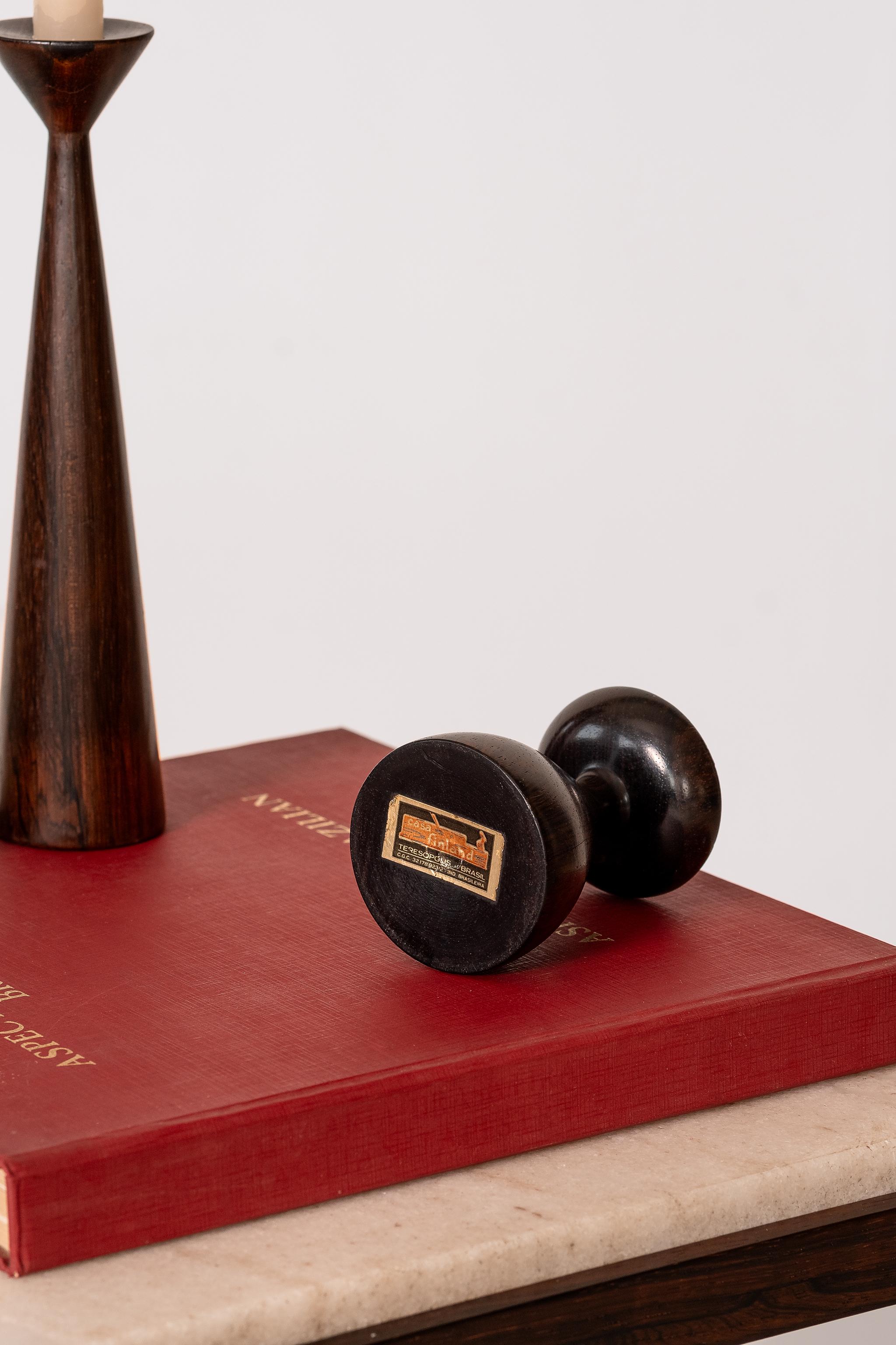 Brazilian Midcentury Candlestick in Rosewood by Casa Finland, c. 1970 In Good Condition For Sale In Rio De Janeiro, RJ