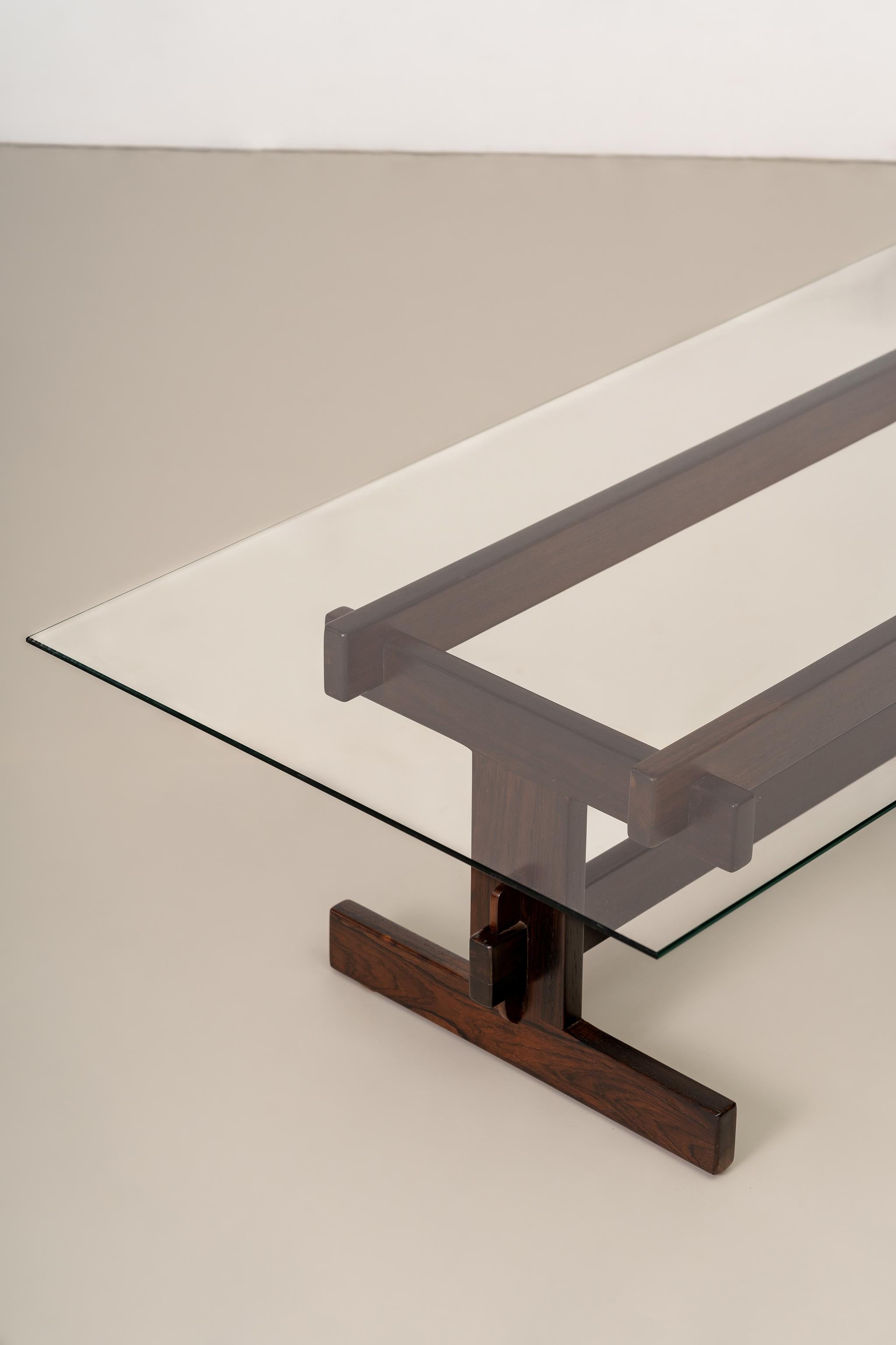 Brazilian Midcentury Center Table in Rosewood and Glass, c. 1970 1